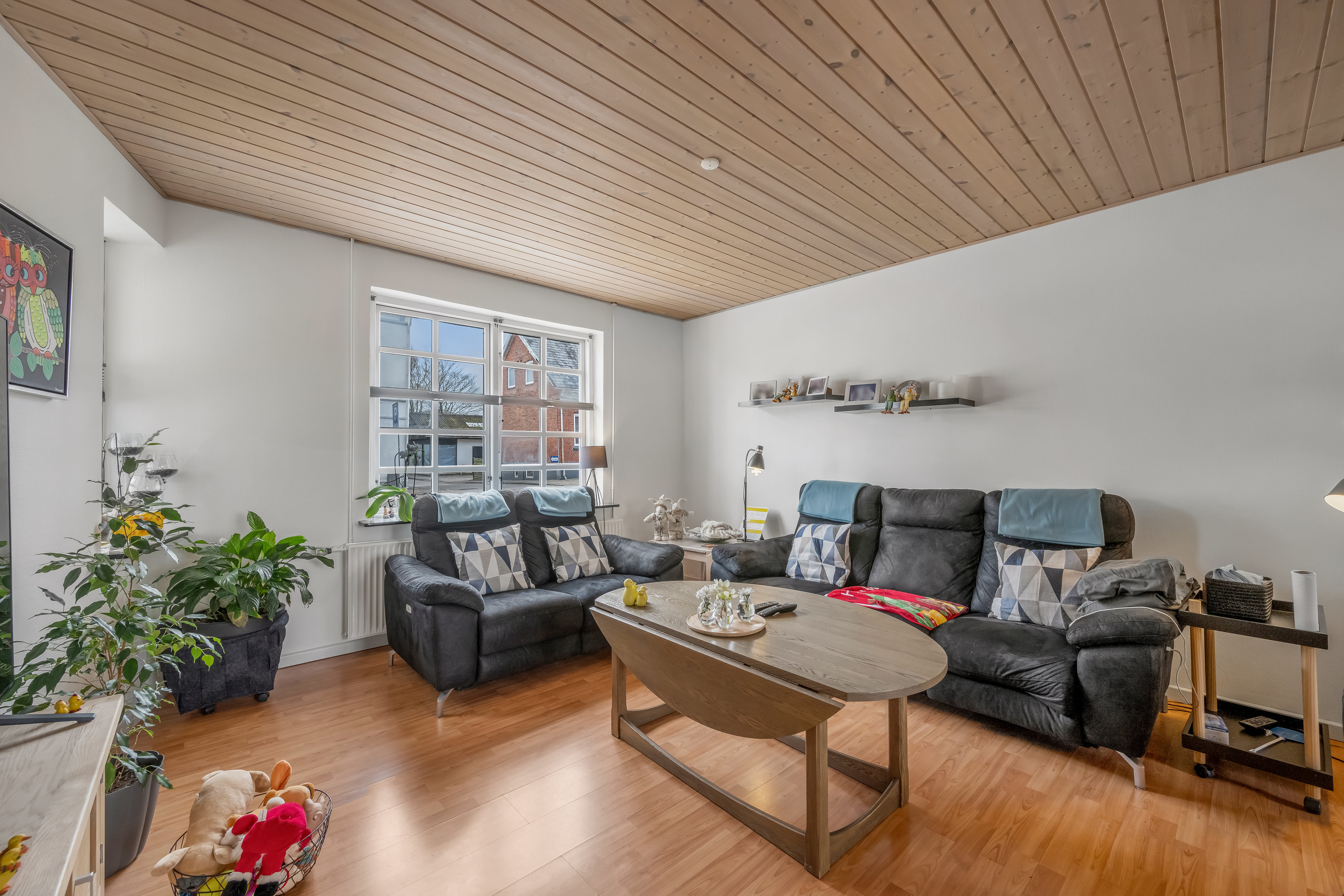 Fremhævet stue billede i fuldskærmstilstand. Billede af Storegade 48, 6880 Tarm