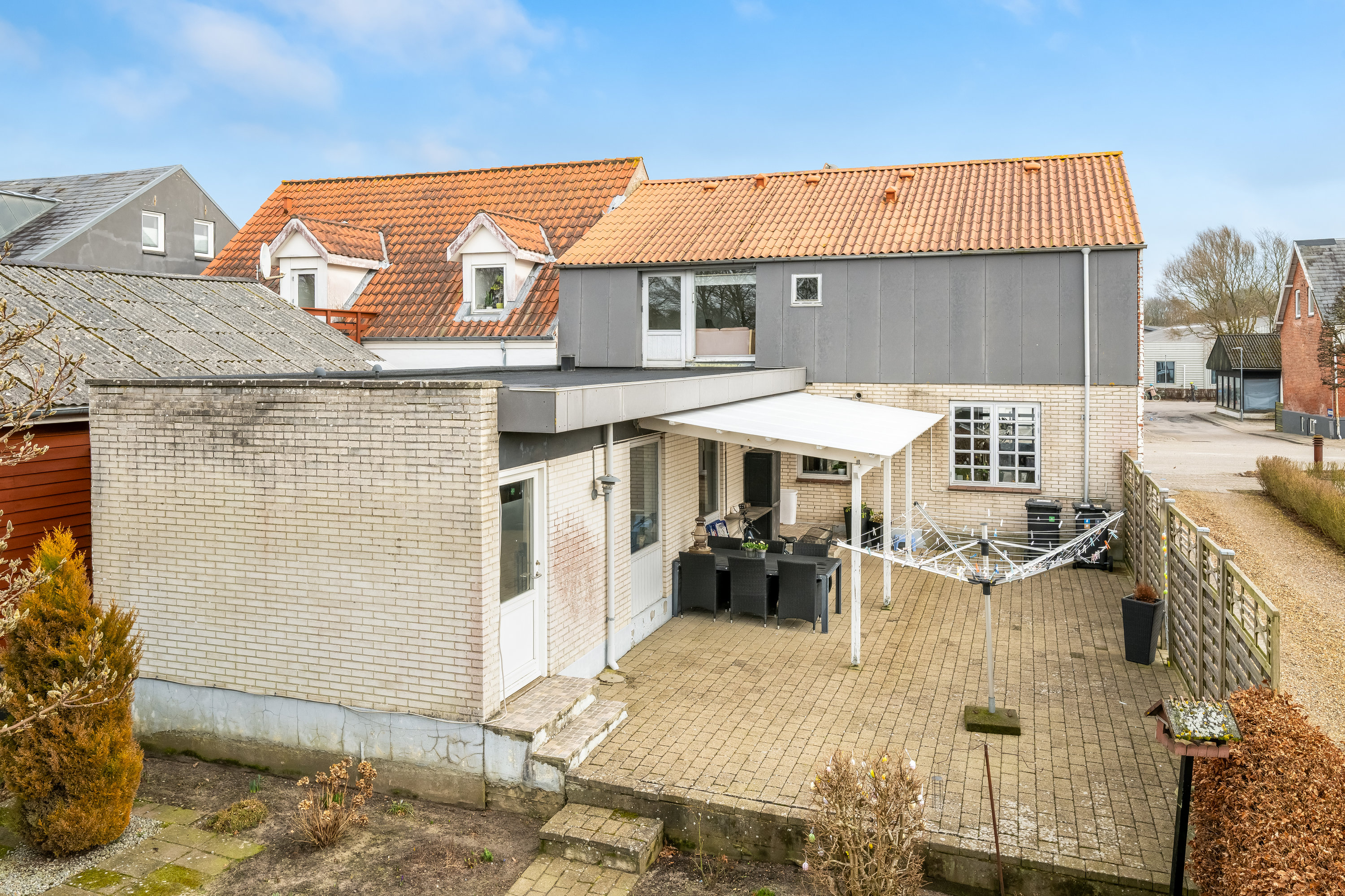 Fremhævet facade billede i fuldskærmstilstand. Billede af Storegade 48, 6880 Tarm