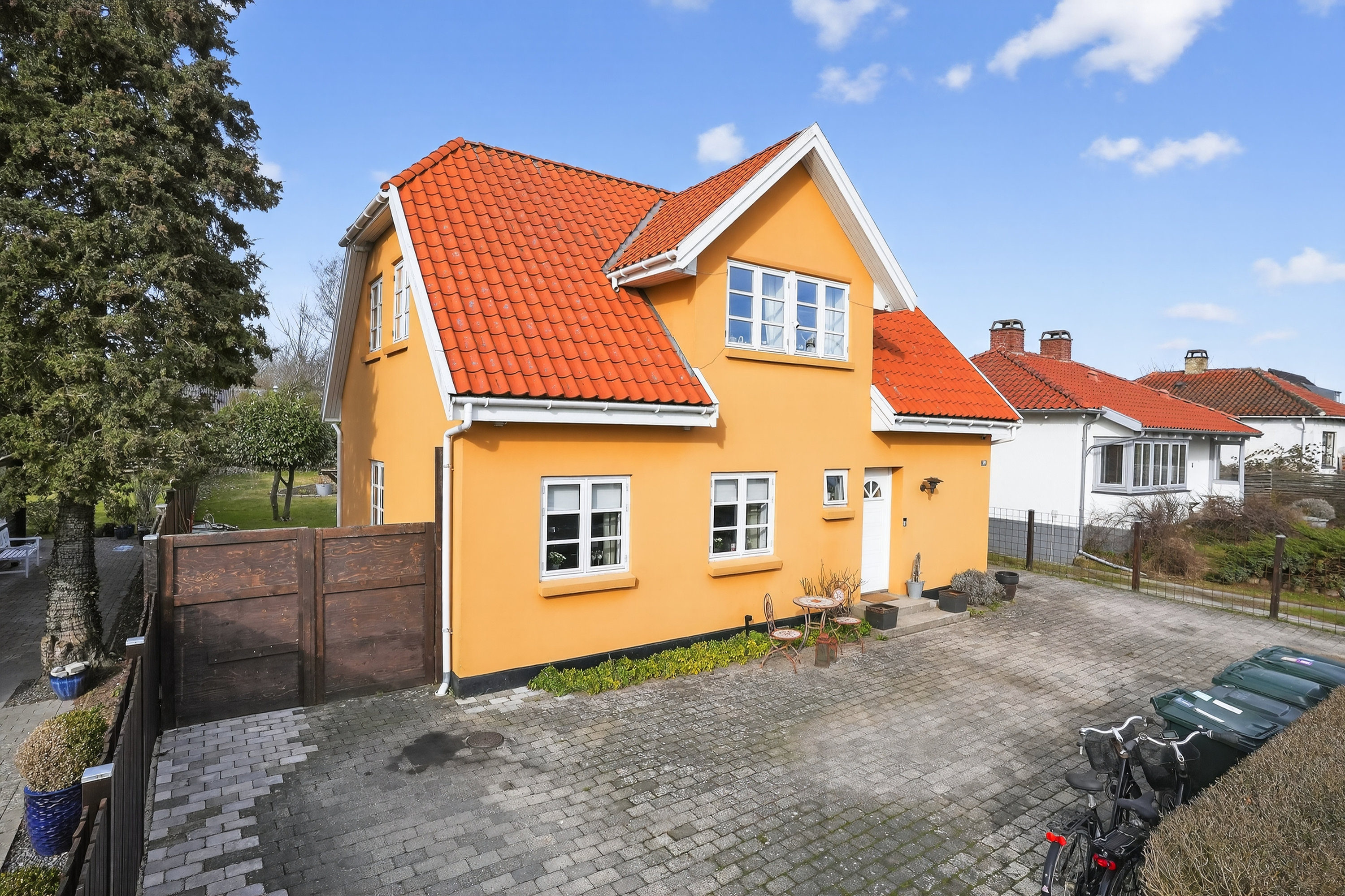 Fremhævet ejendommen billede i fuldskærmstilstand. Billede af Augustvej 118, 2860 Søborg