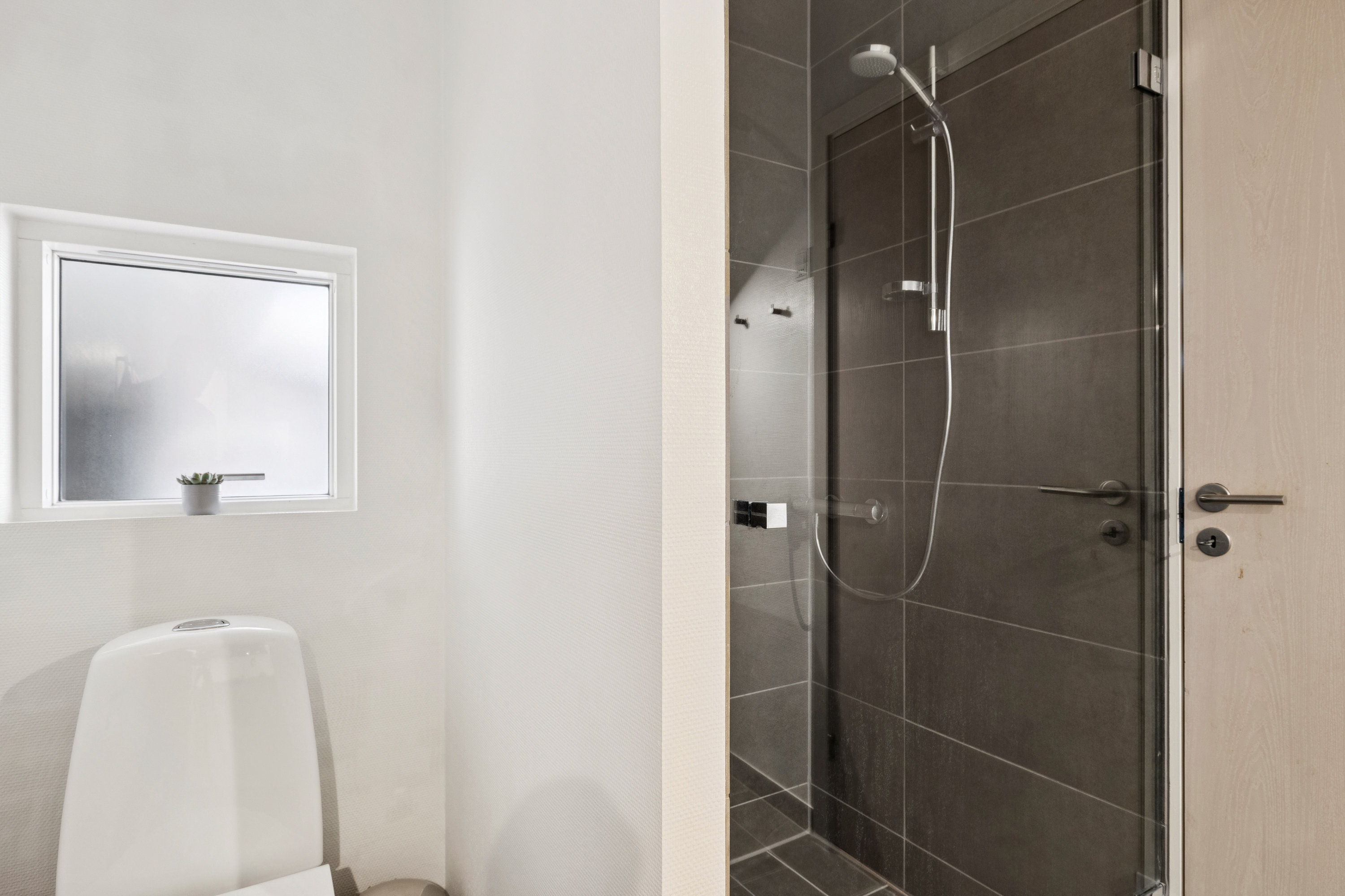 Fremhævet badeværelse billede i fuldskærmstilstand. Billede af Gimlevej 26, Gram, 8660 Skanderborg