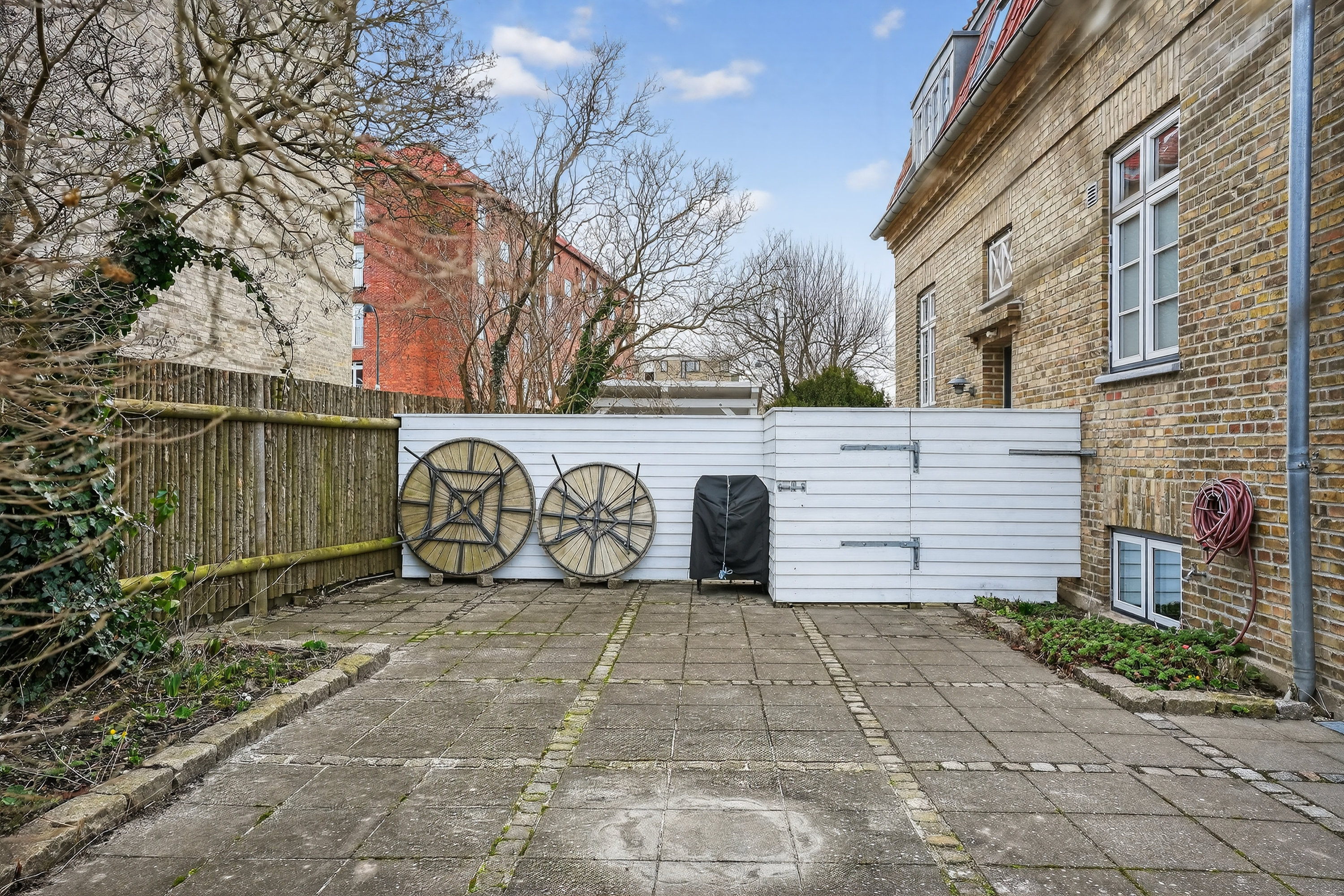 Fremhævet ejendommen billede i fuldskærmstilstand. Billede af Vangedevej 207A, 1. + 2., 2870 Dyssegård