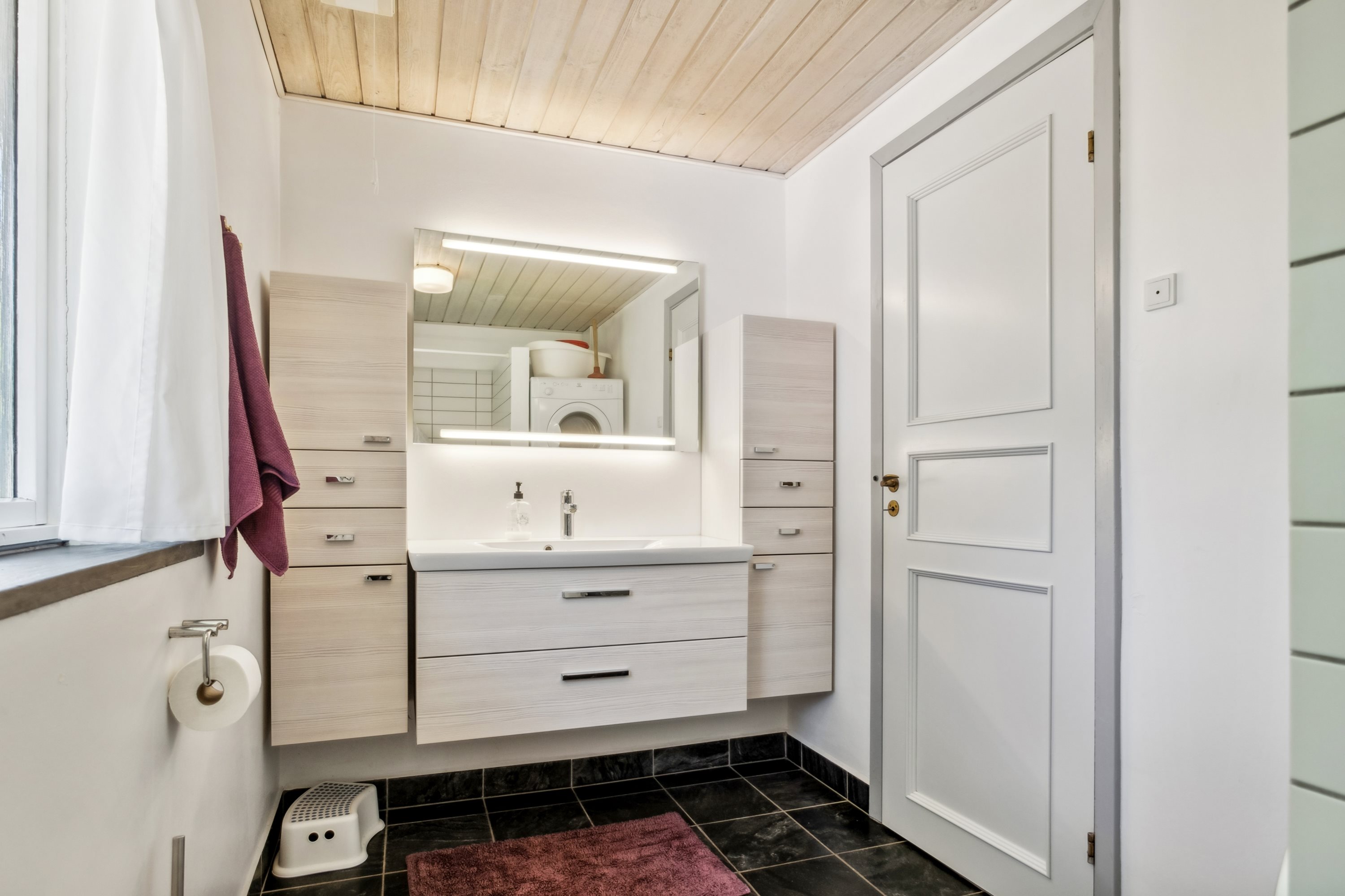 Fremhævet badeværelse billede i fuldskærmstilstand. Billede af Panvej 22, Boeslum Strand, 8400 Ebeltoft