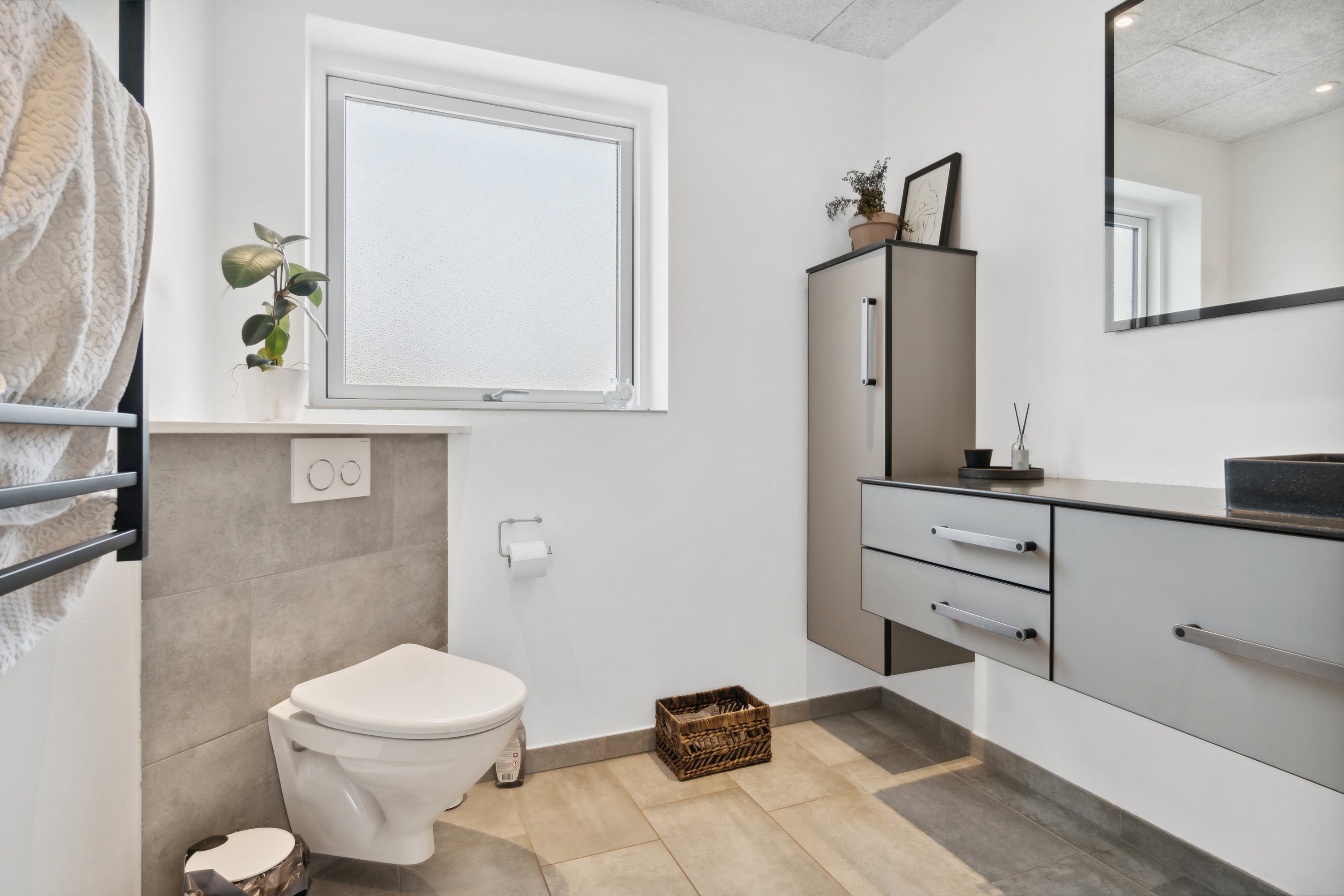 Fremhævet badeværelse billede i fuldskærmstilstand. Billede af Elmevænget 22, 7730 Hanstholm