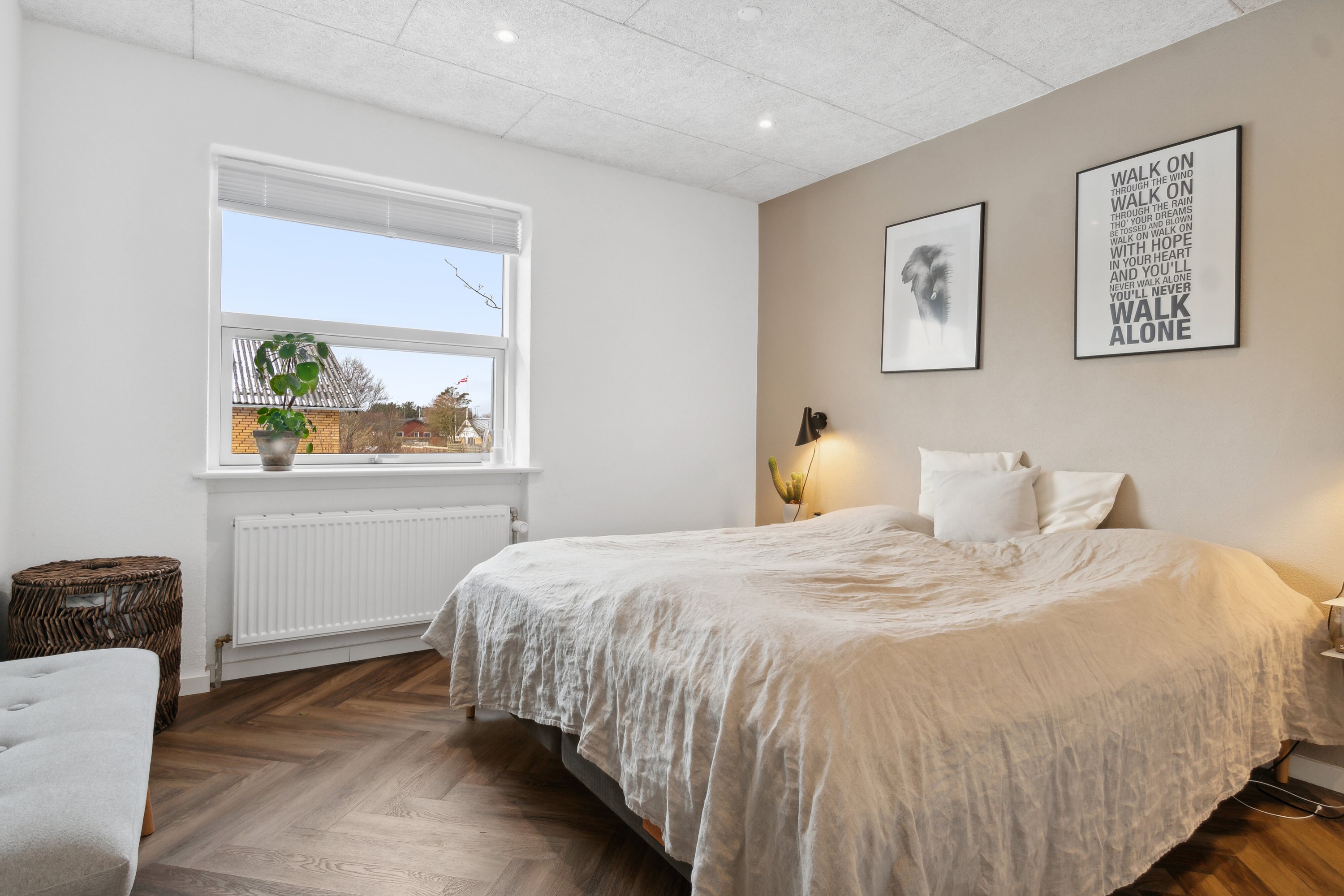 Fremhævet soveværelse billede i fuldskærmstilstand. Billede af Elmevænget 22, 7730 Hanstholm