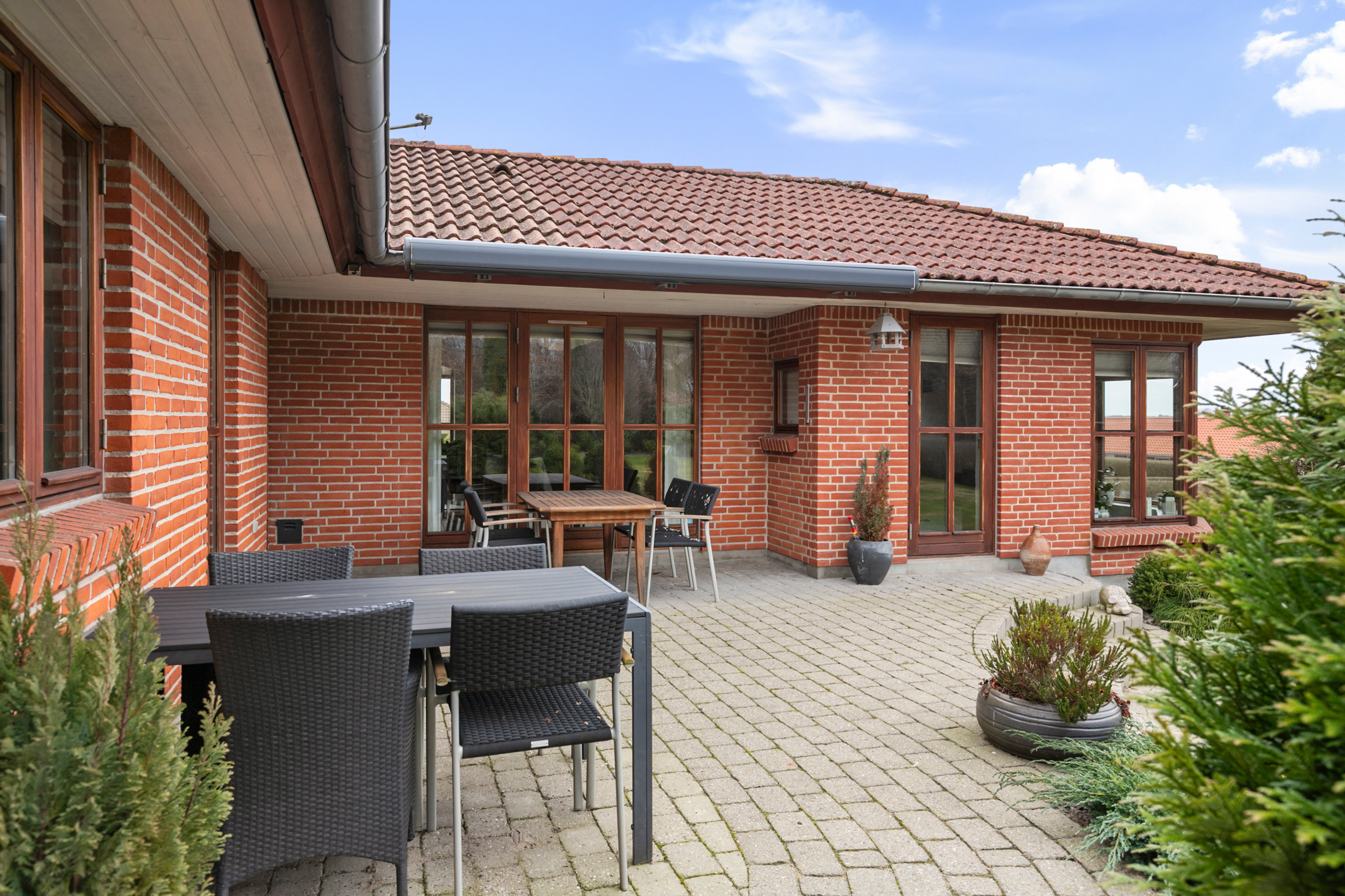 Fremhævet terrasse billede i fuldskærmstilstand. Billede af Højtoften 2, 9600 Aars