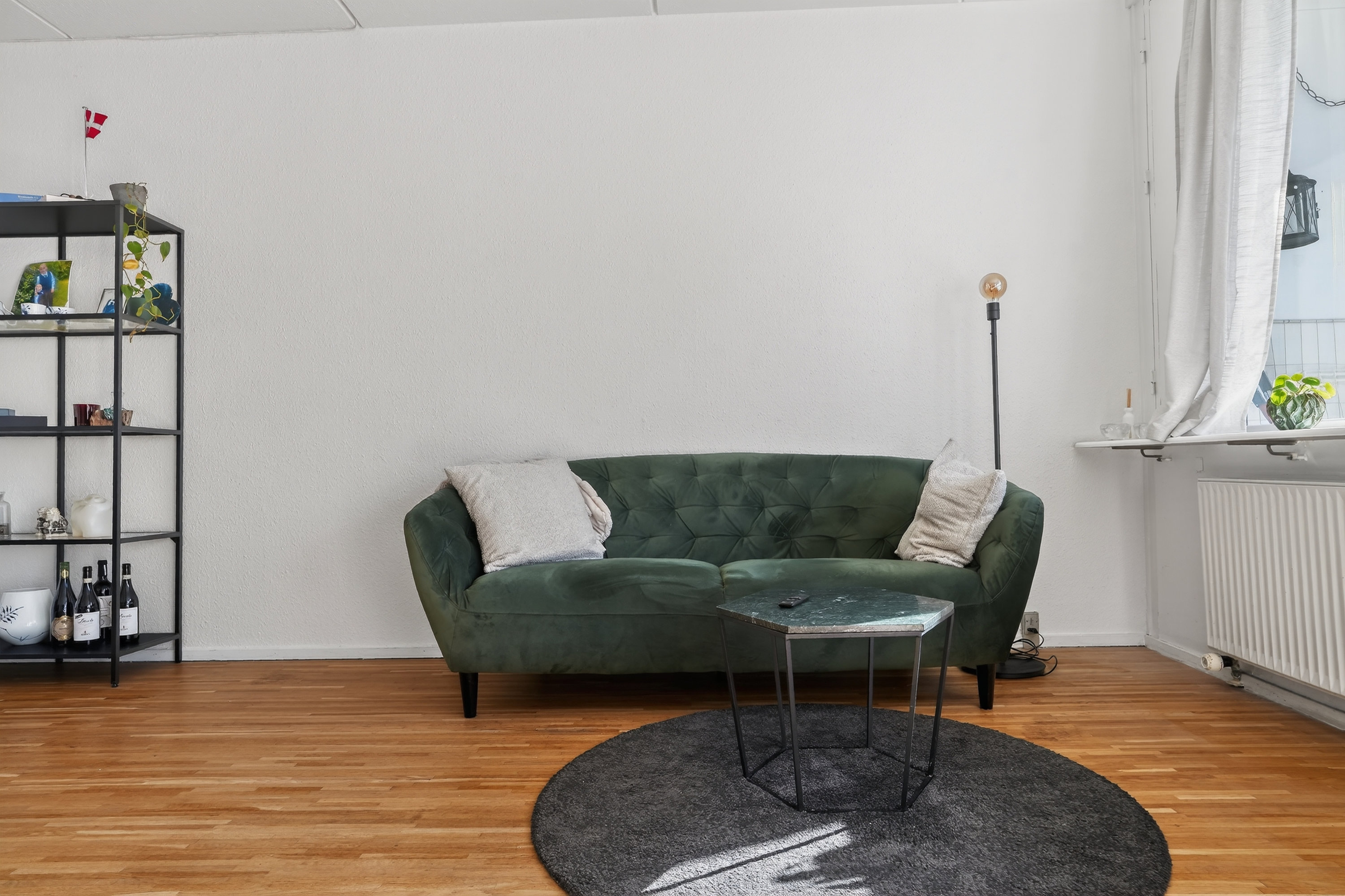 Fremhævet stue billede i fuldskærmstilstand. Billede af Teglgårdsvej 539, 1. th., 3050 Humlebæk