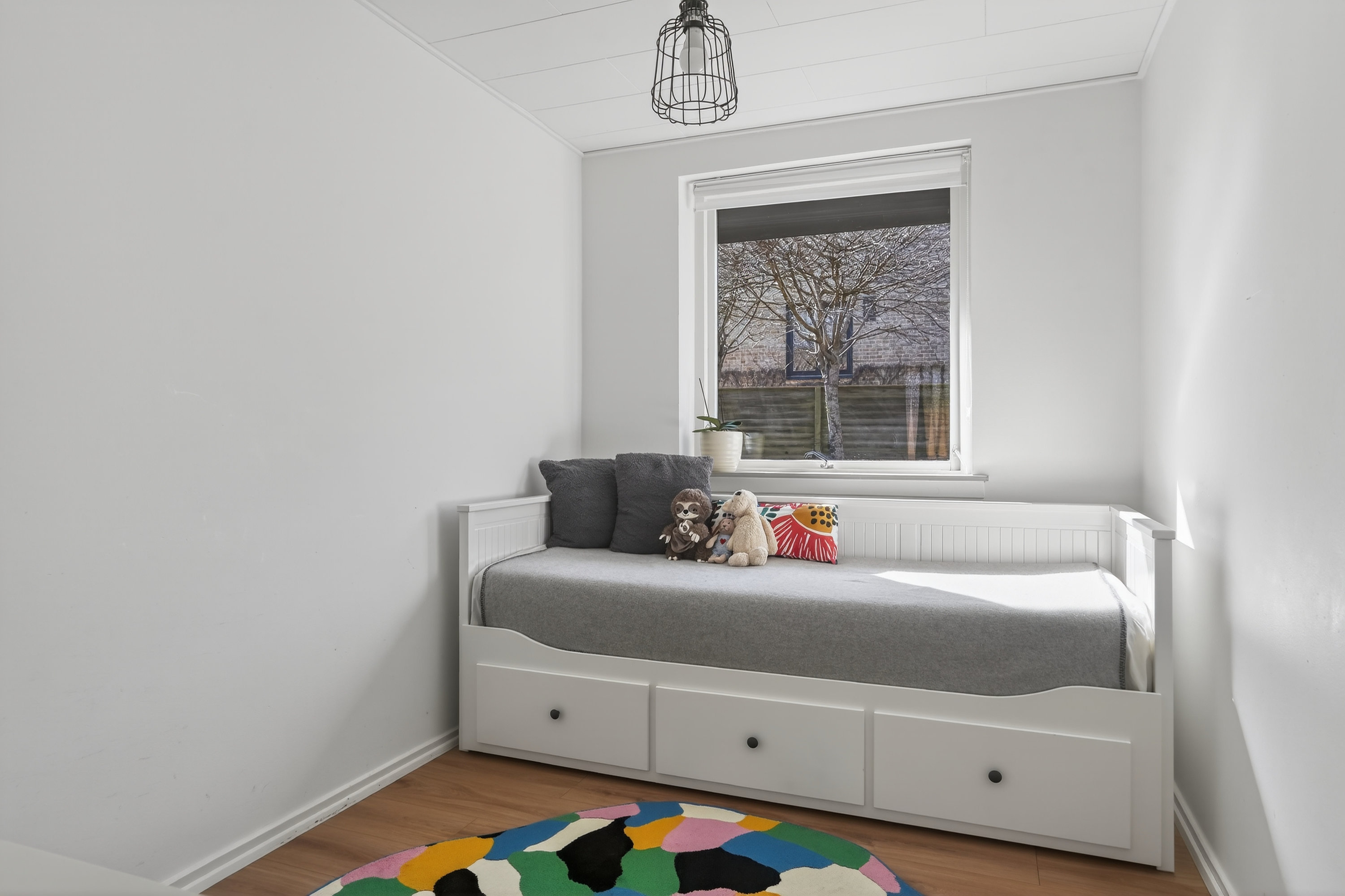 Fremhævet værelse billede i fuldskærmstilstand. Billede af Skovvænget 2, 3480 Fredensborg