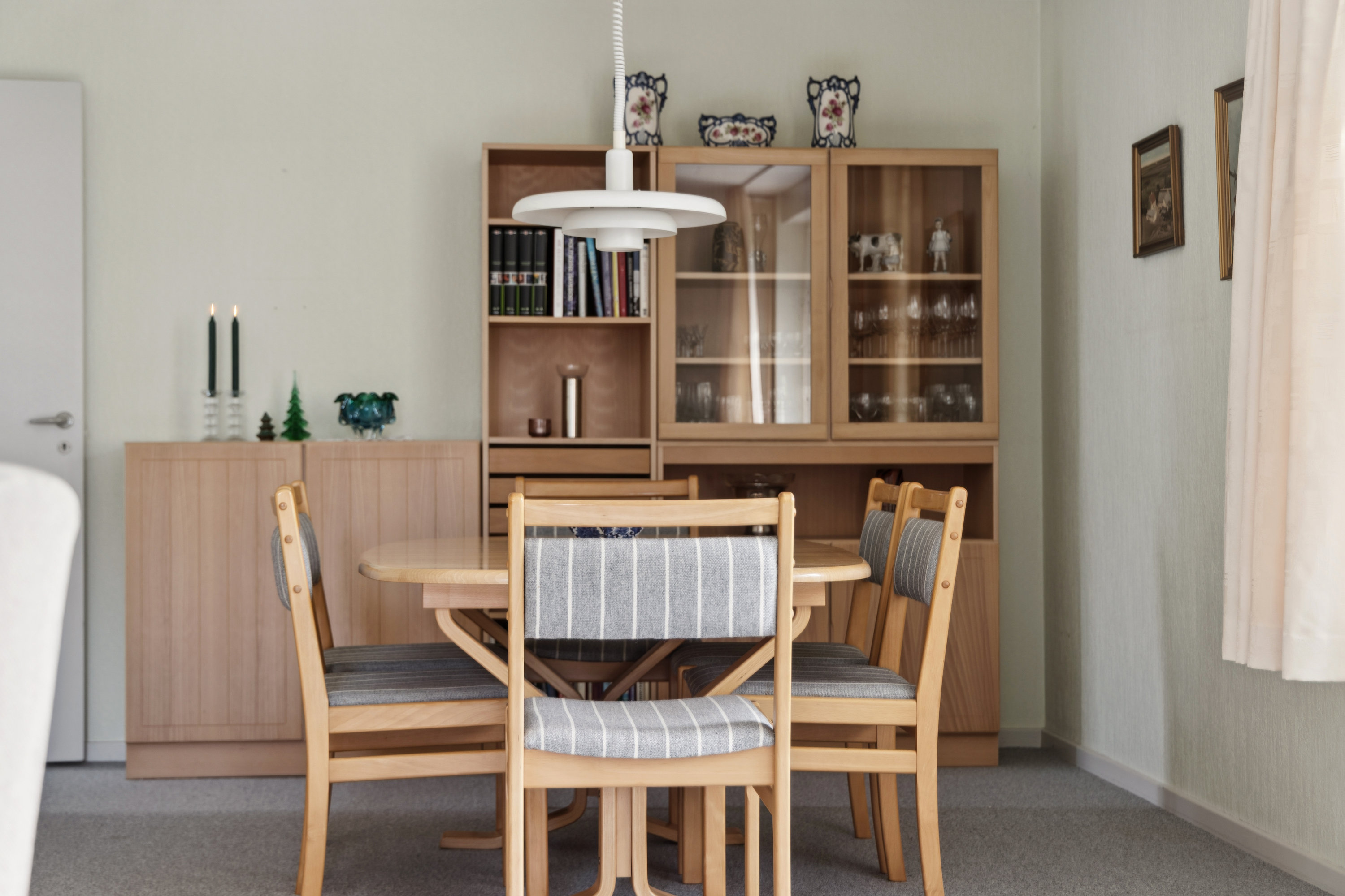 Fremhævet spisestue billede i fuldskærmstilstand. Billede af Bregentvedvej 5, 9400 Nørresundby