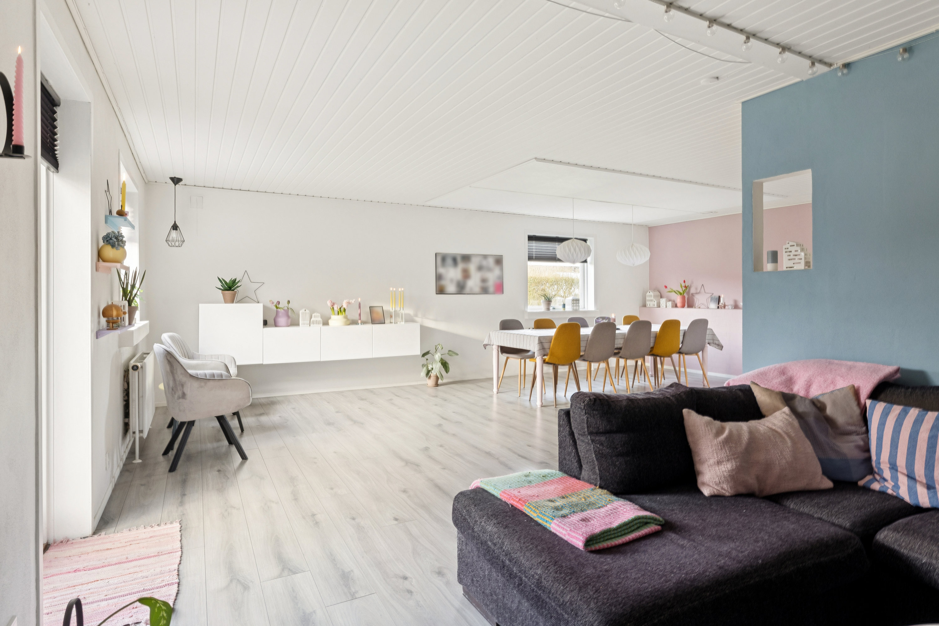 Fremhævet stue billede i fuldskærmstilstand. Billede af Valmuevej 9, 7850 Stoholm Jyll