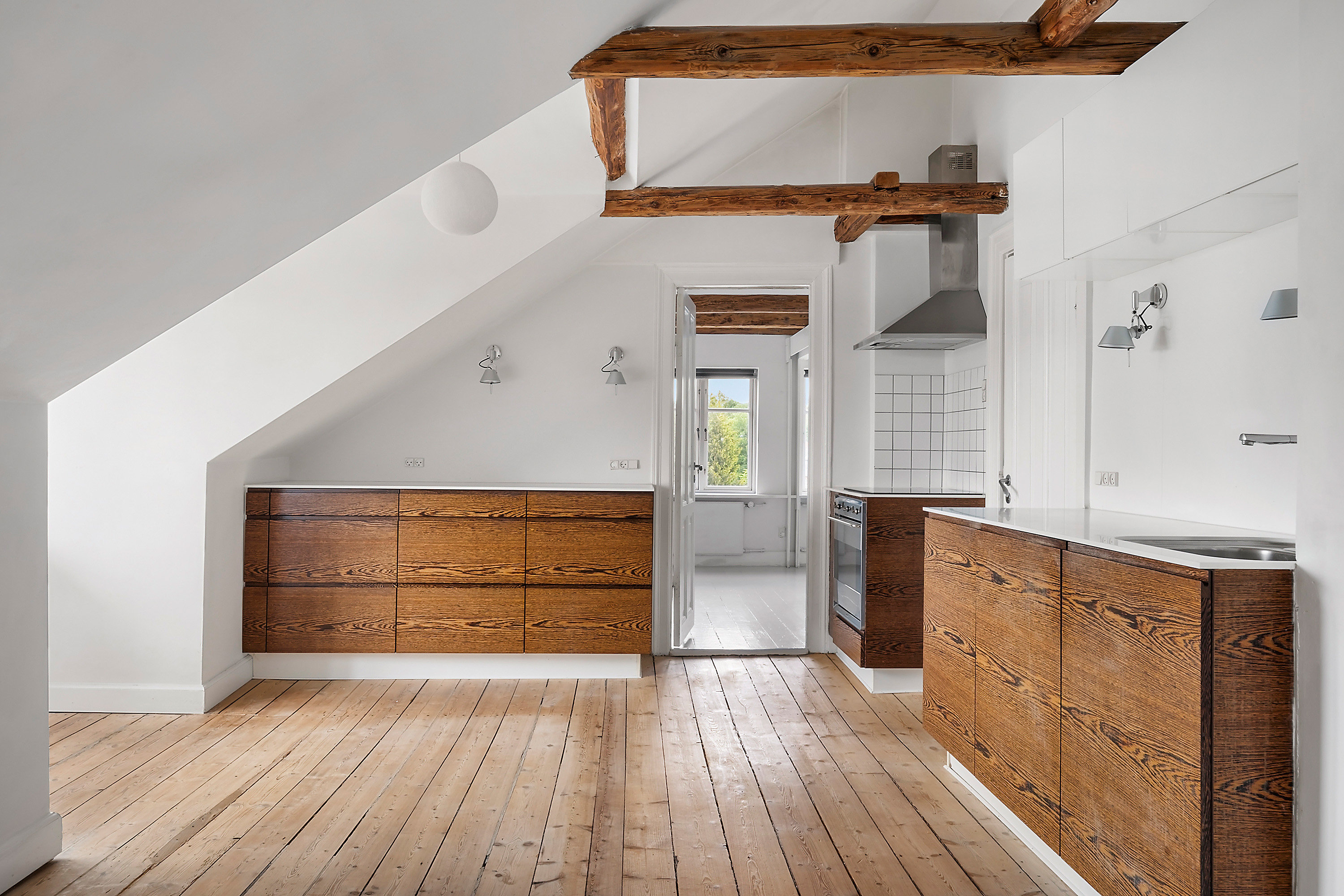 Fremhævet køkken billede i fuldskærmstilstand. Billede af Kongevejen 457, 1., 2840 Holte