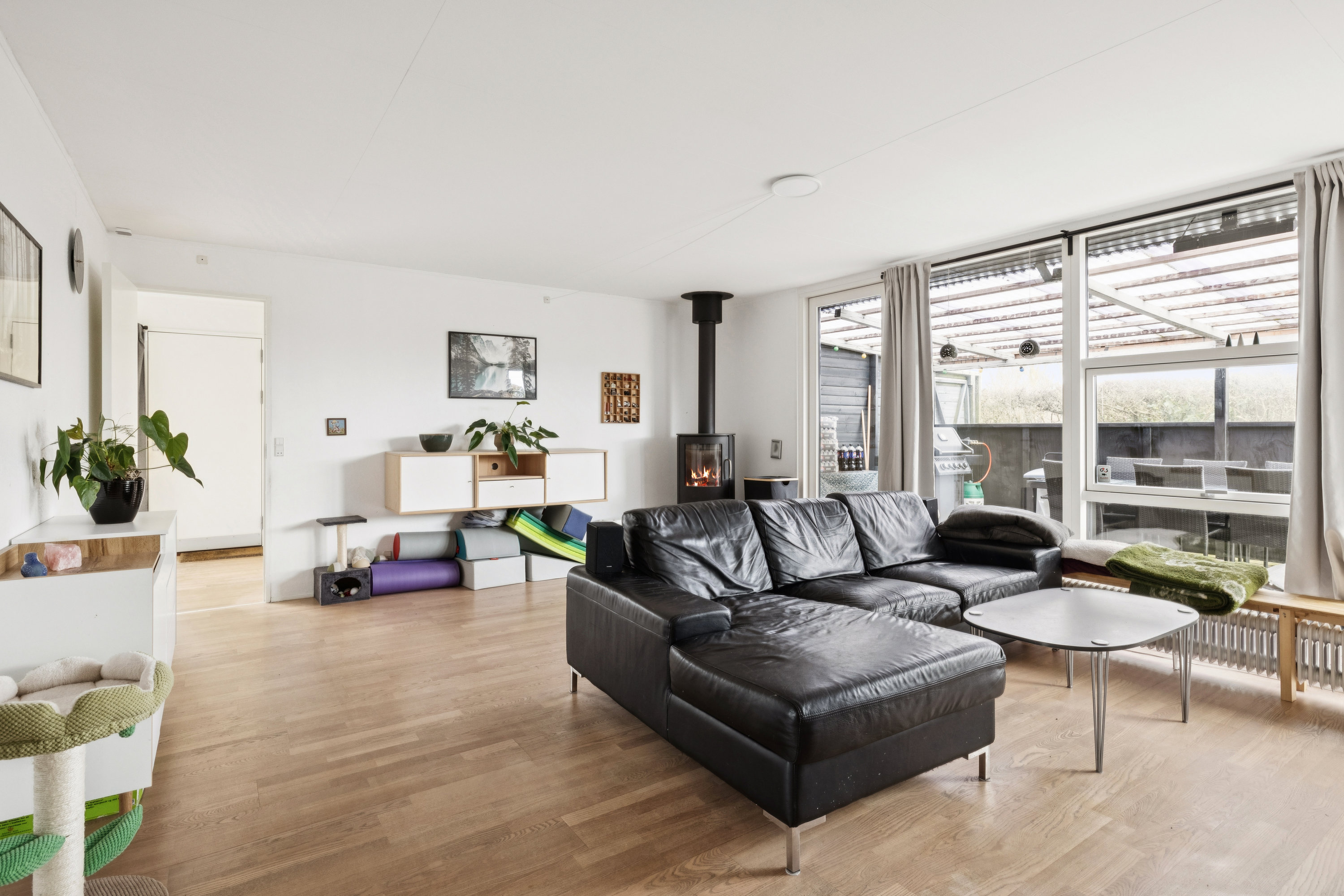 Fremhævet stue billede i fuldskærmstilstand. Billede af Ametystvej 11, 8541 Skødstrup