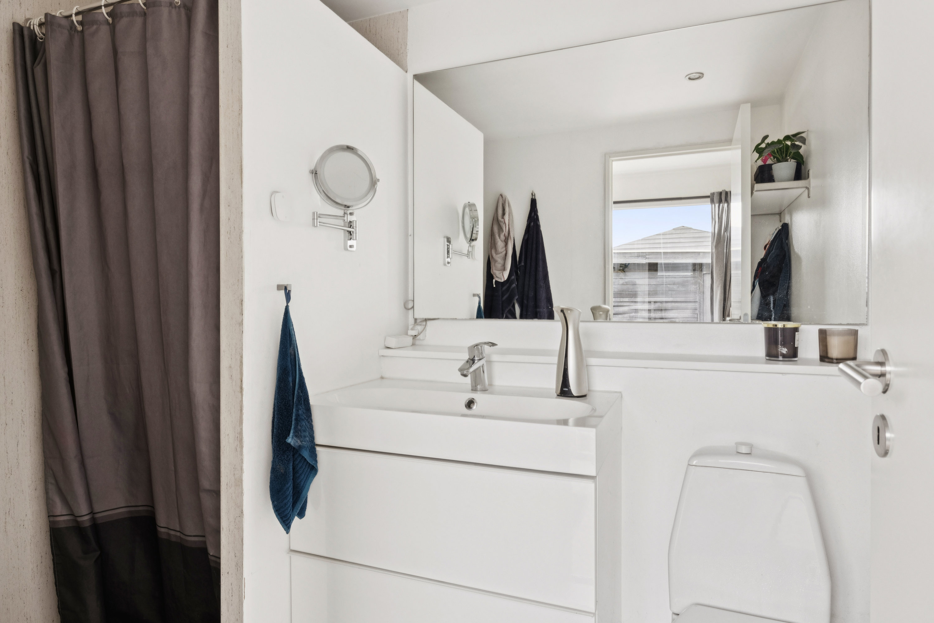 Fremhævet badeværelse billede i fuldskærmstilstand. Billede af Ametystvej 11, 8541 Skødstrup