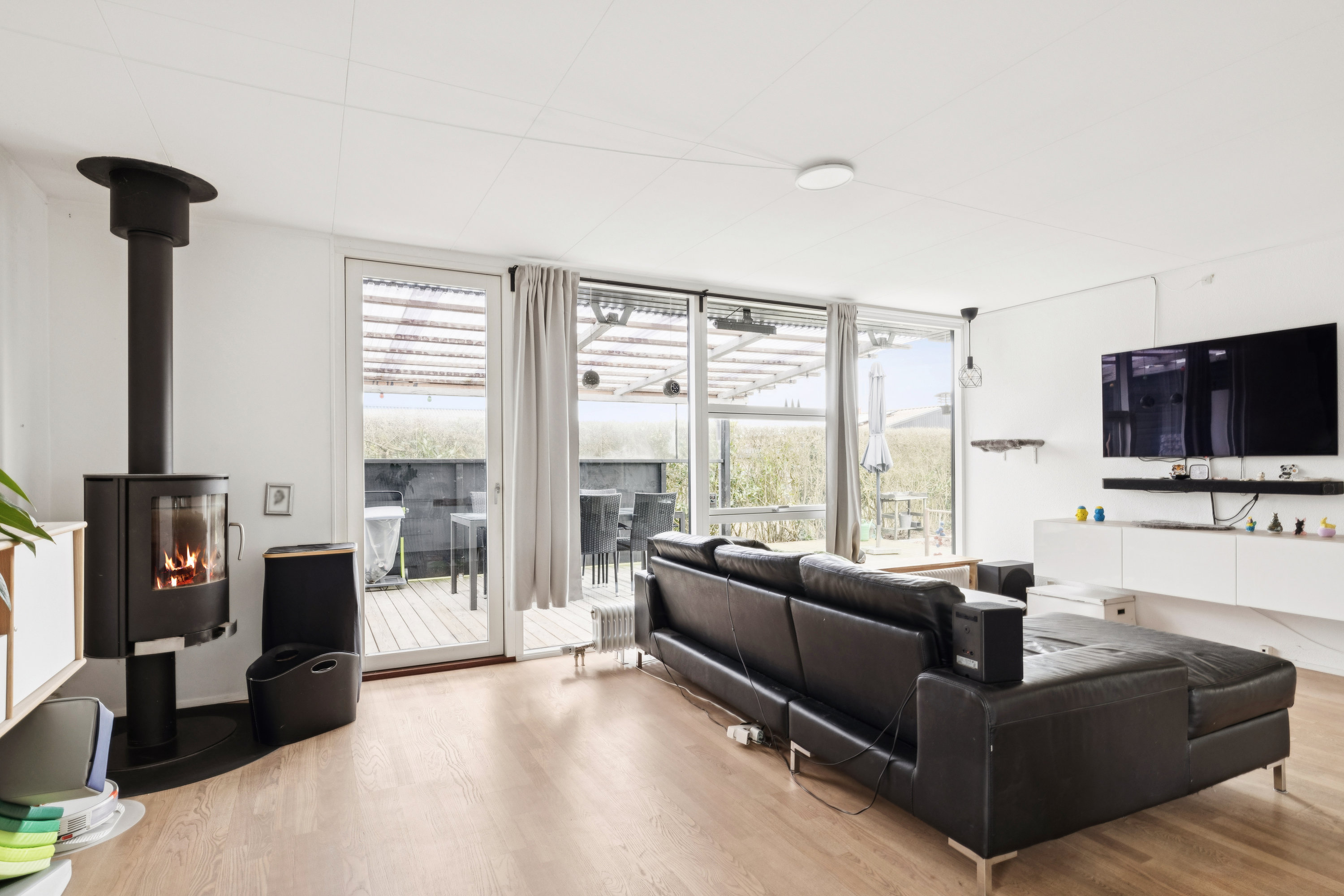 Fremhævet stue billede i fuldskærmstilstand. Billede af Ametystvej 11, 8541 Skødstrup