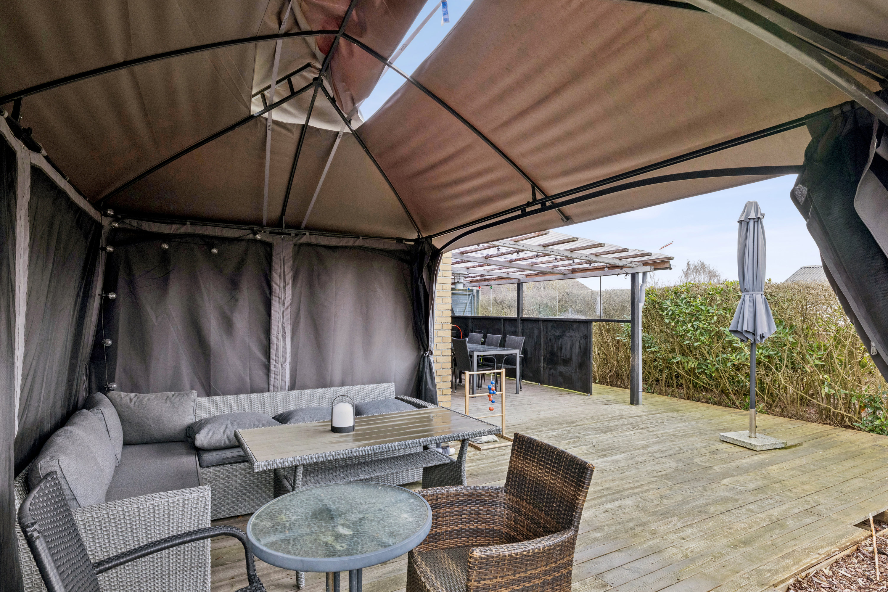 Fremhævet terrasse billede i fuldskærmstilstand. Billede af Ametystvej 11, 8541 Skødstrup