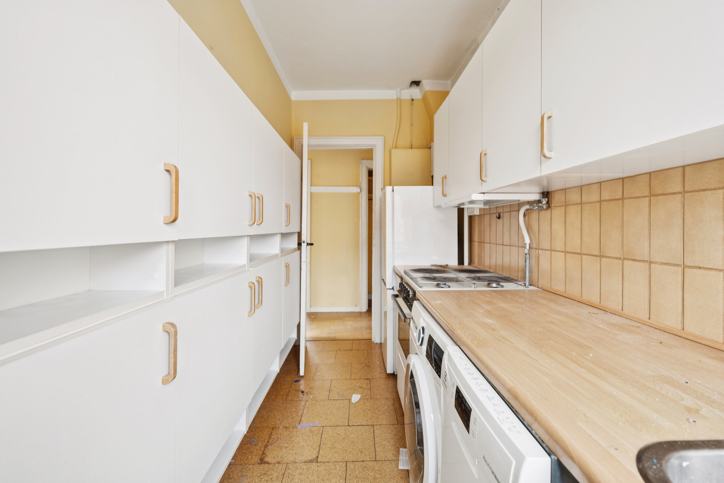 Fremhævet køkken billede i fuldskærmstilstand. Billede af Vanløse Allé 45B, 1. tv., 2720 Vanløse