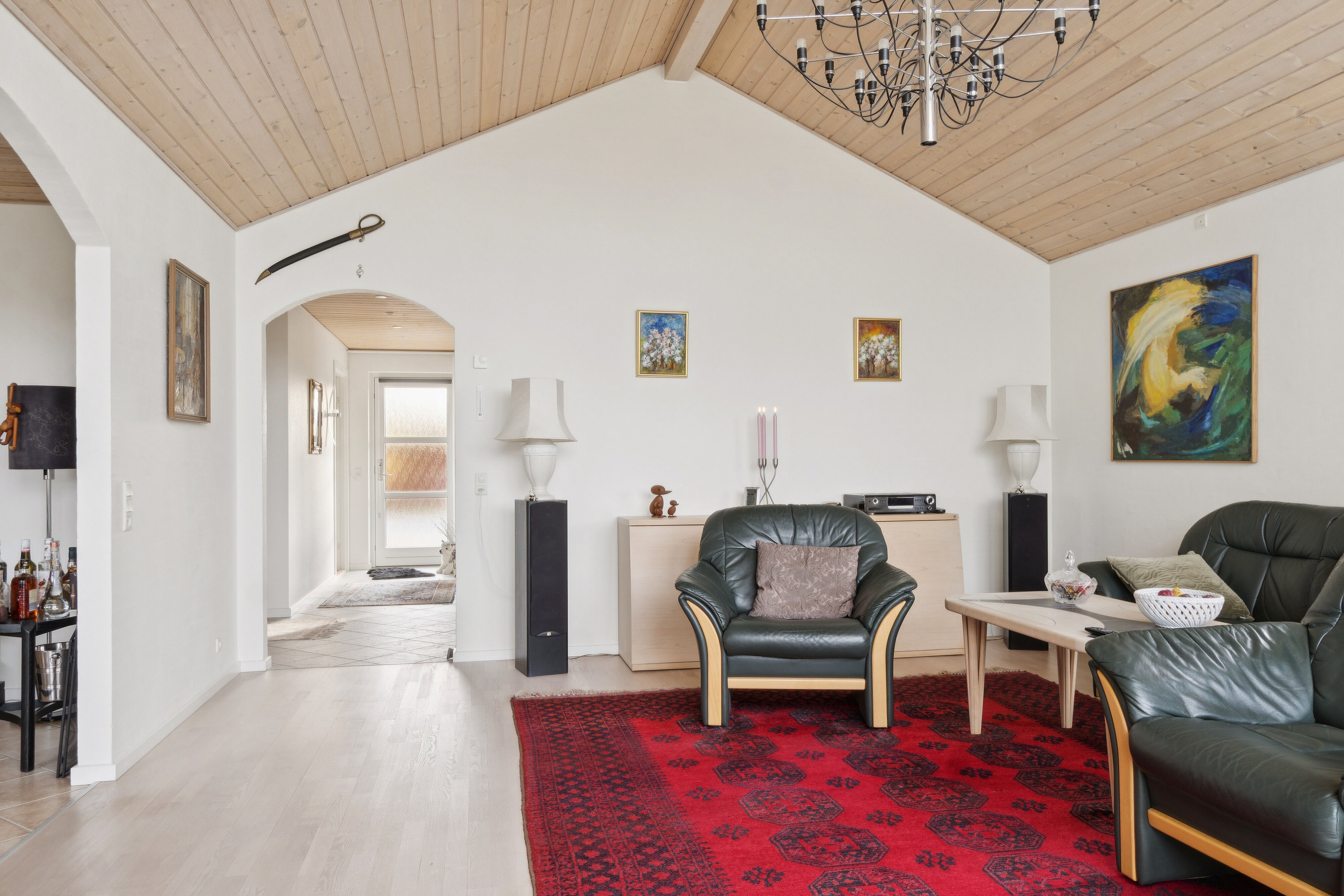 Fremhævet stue billede i fuldskærmstilstand. Billede af Brinken 121, Mogenstrup, 4700 Næstved