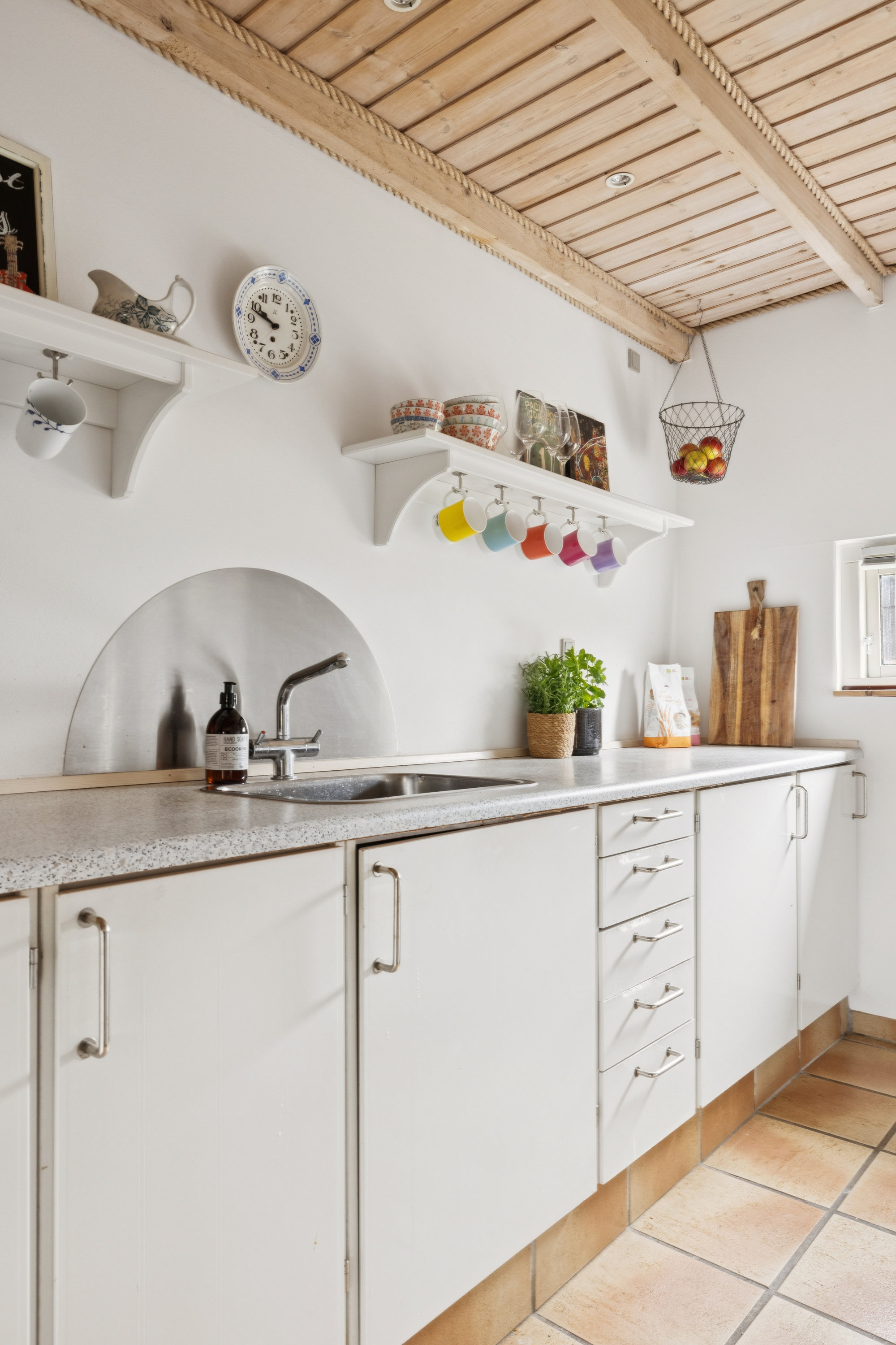 Fremhævet køkken billede i fuldskærmstilstand. Billede af Askevej 27, 8500 Grenaa