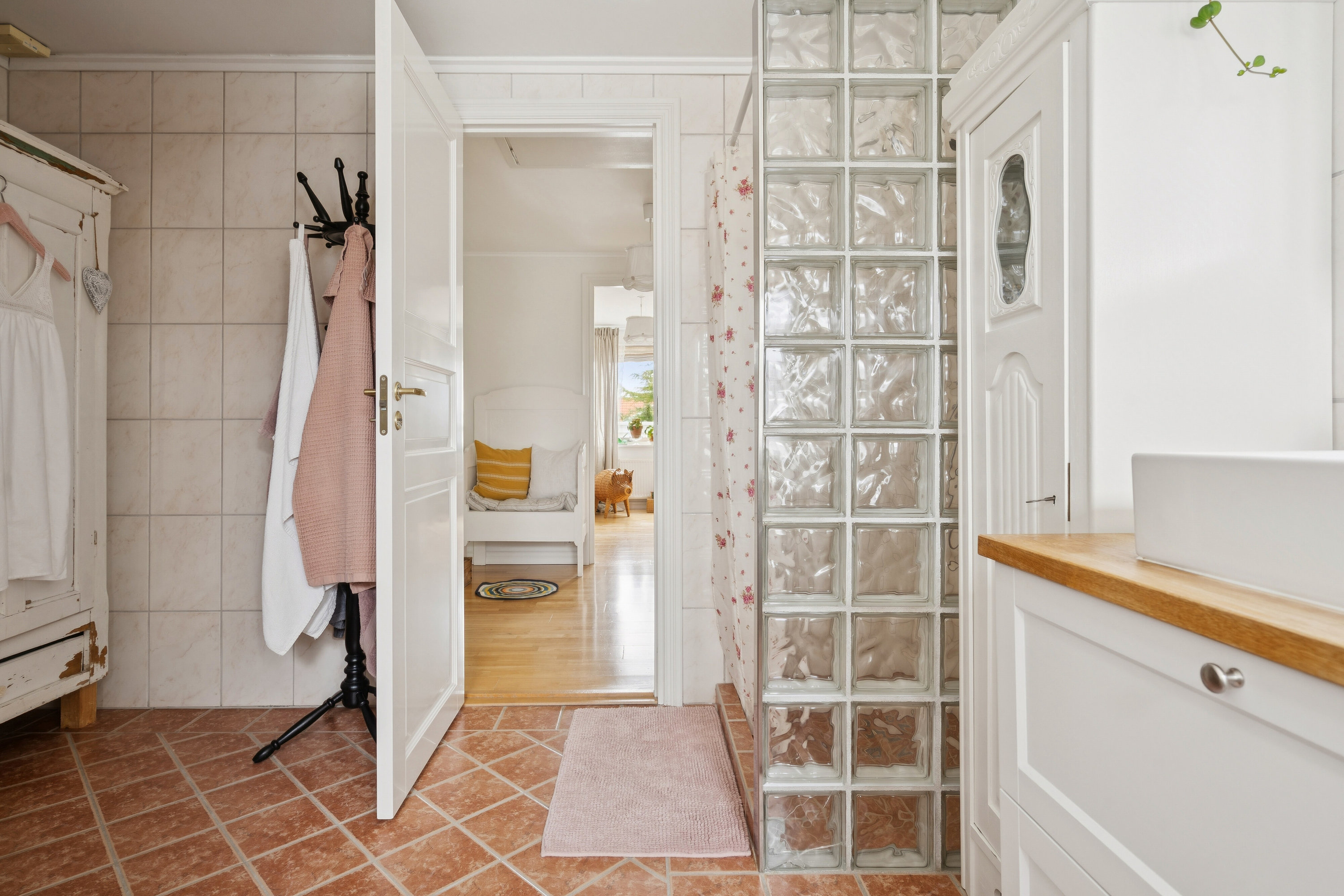 Fremhævet badeværelse billede i fuldskærmstilstand. Billede af Bakkevænget 10, Kirke Sonnerup, 4060 Kirke Såby