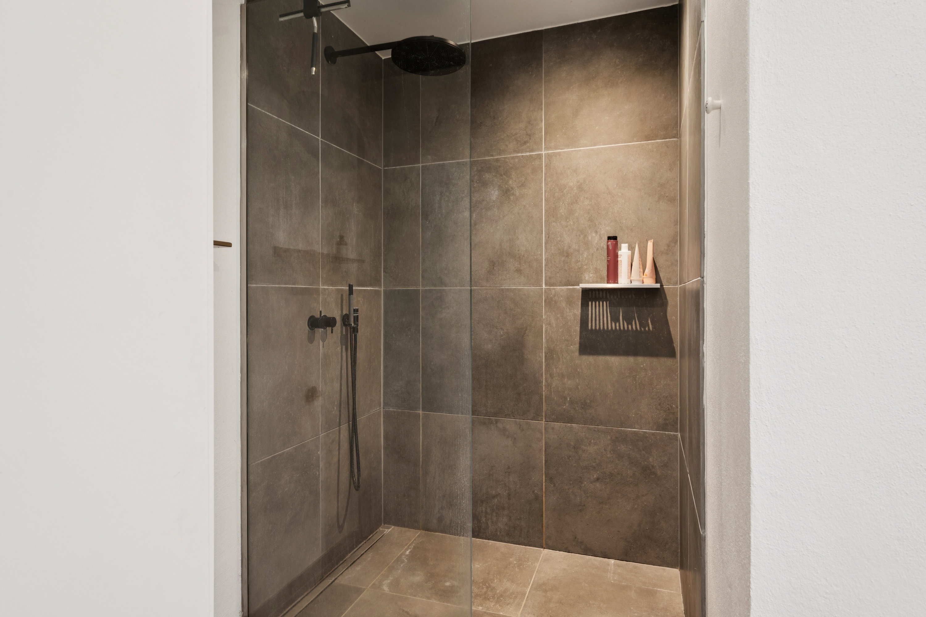 Fremhævet badeværelse billede i fuldskærmstilstand. Billede af Annekærvej 50, 8250 Egå