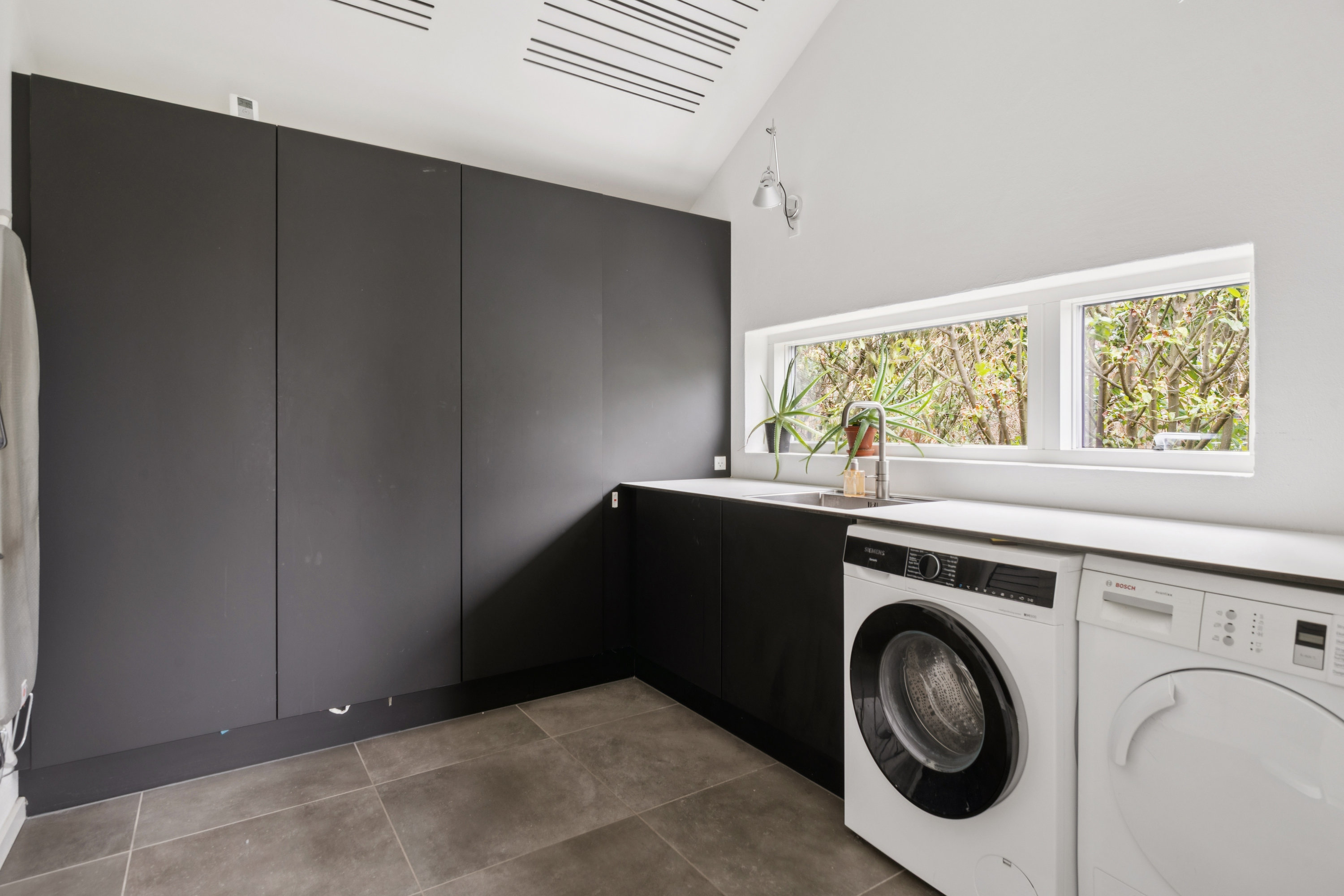 Fremhævet bryggers billede i fuldskærmstilstand. Billede af Annekærvej 50, 8250 Egå