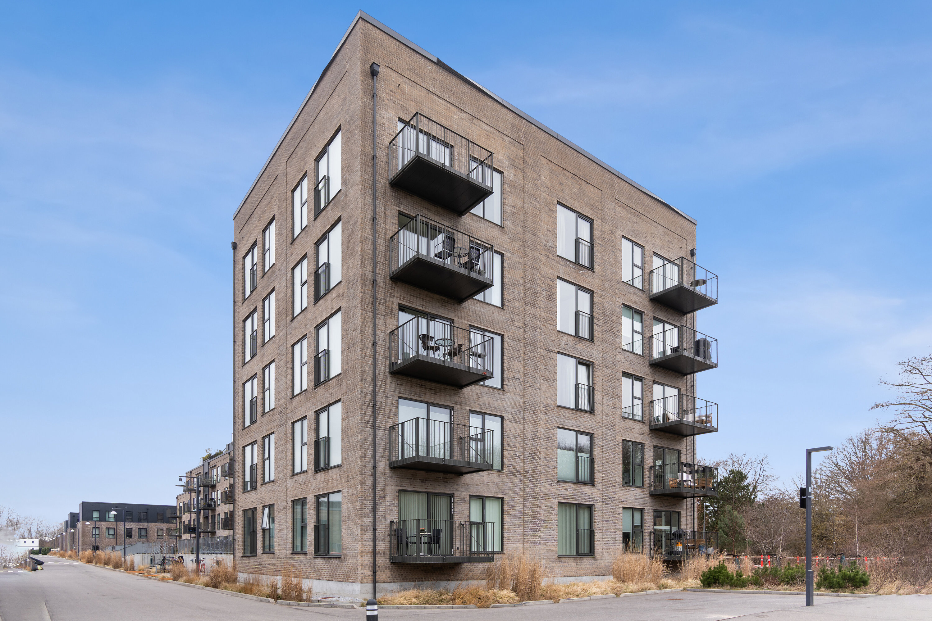 Fremhævet set fra vejen billede i fuldskærmstilstand. Billede af Plantagevej 51, st.. mf., 2610 Rødovre