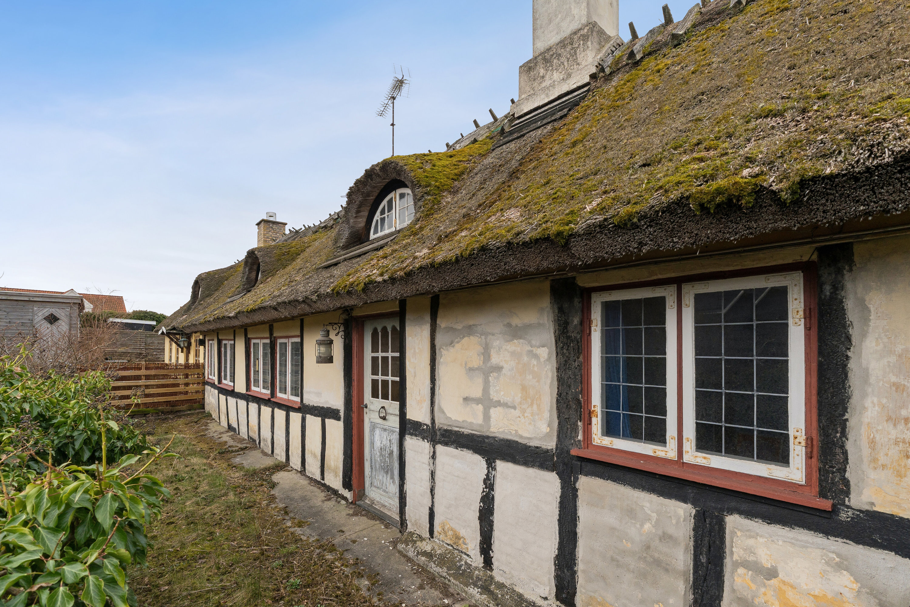 Fremhævet set fra haven billede i fuldskærmstilstand. Billede af Havnevej 12, 3100 Hornbæk