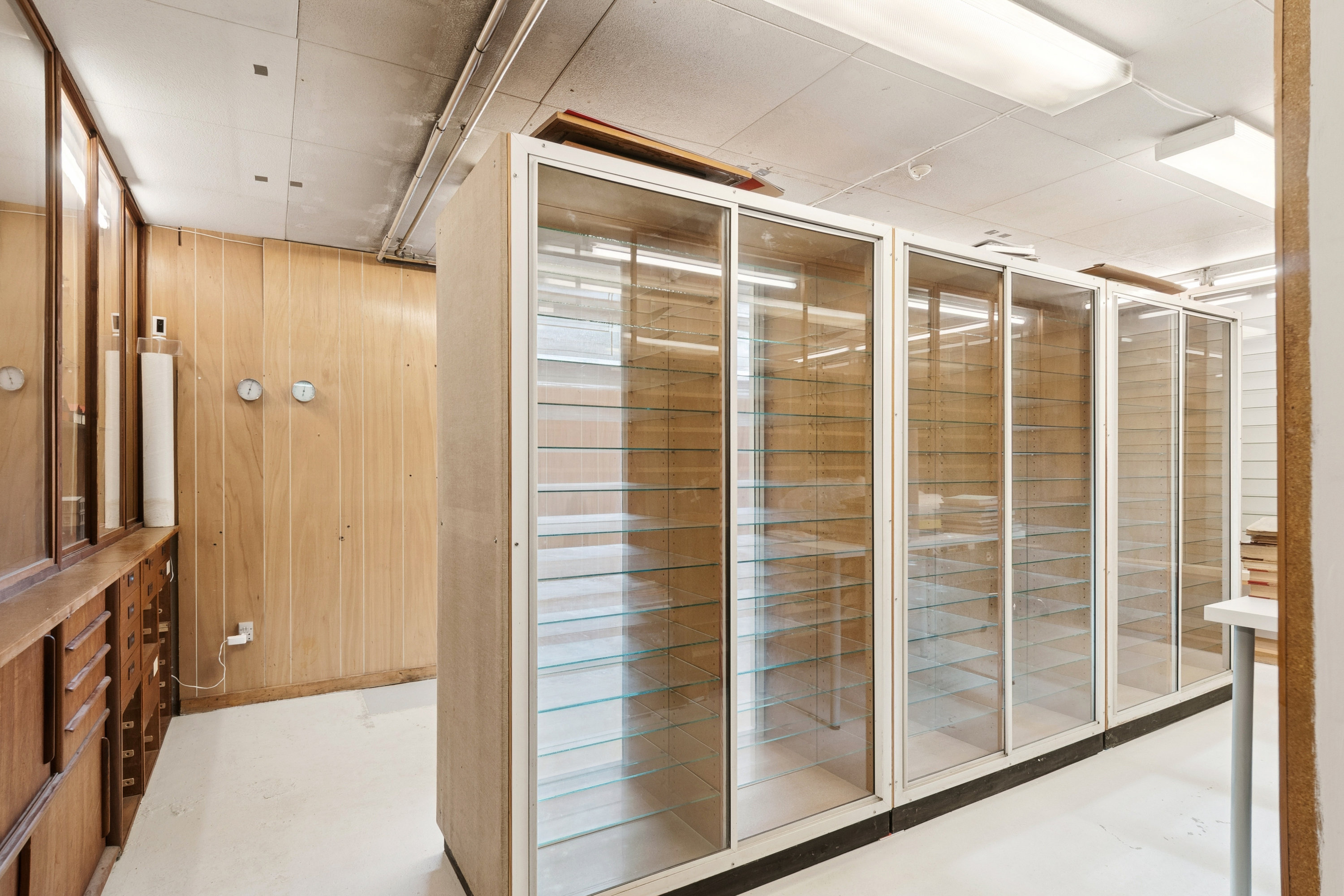 Fremhævet gang billede i fuldskærmstilstand. Billede af Poppelvang 14, 2770 Kastrup