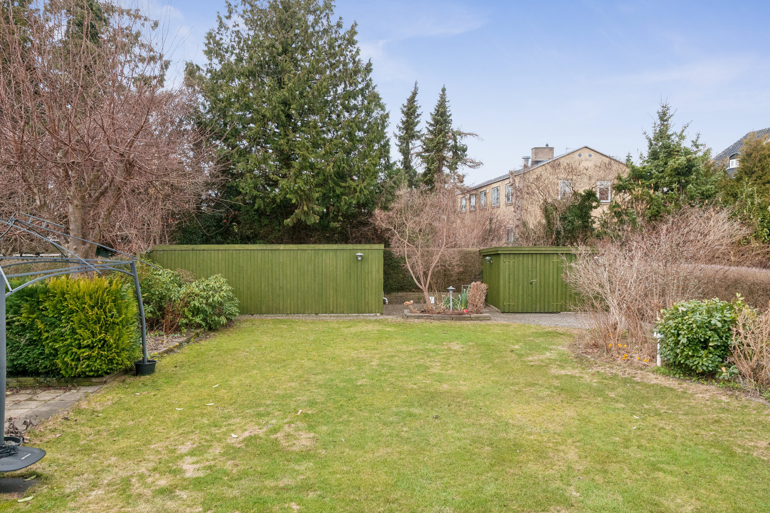 Fremhævet have billede i fuldskærmstilstand. Billede af Poppelvang 14, 2770 Kastrup