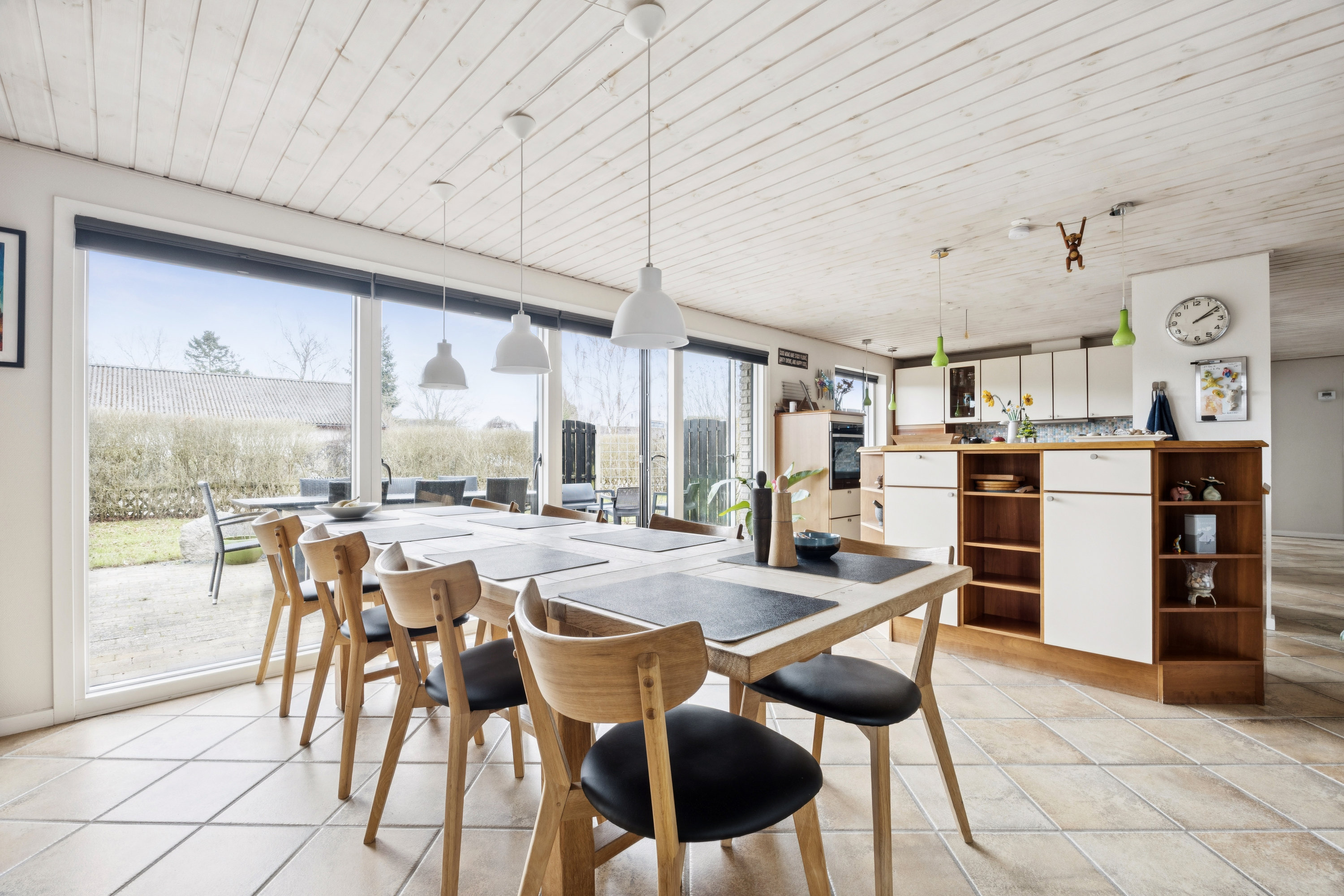 Fremhævet stue billede i fuldskærmstilstand. Billede af Møllevænget 2, Bjælkerup, 4660 Store Heddinge