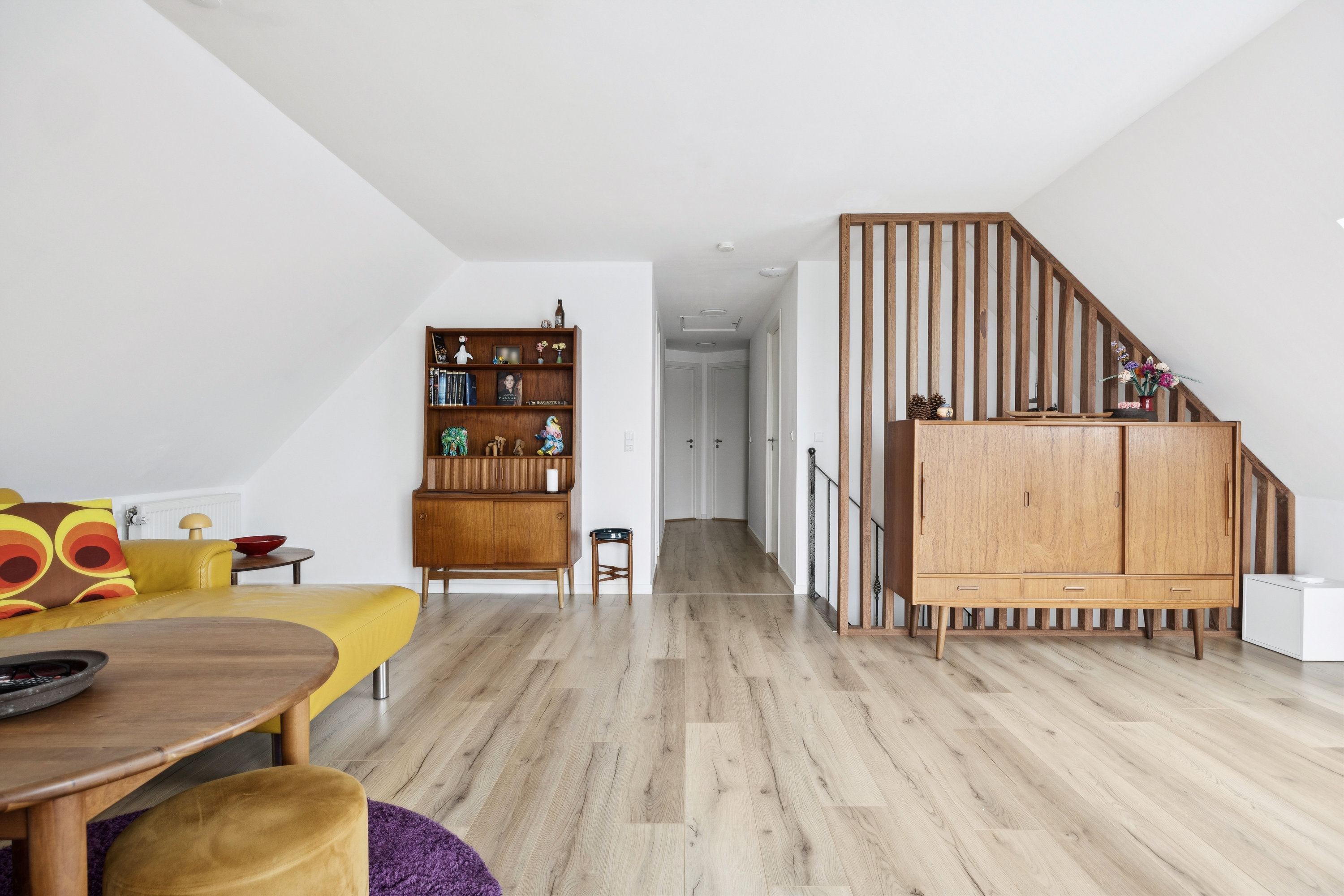 Fremhævet stue billede i fuldskærmstilstand. Billede af Møllevænget 2, Bjælkerup, 4660 Store Heddinge