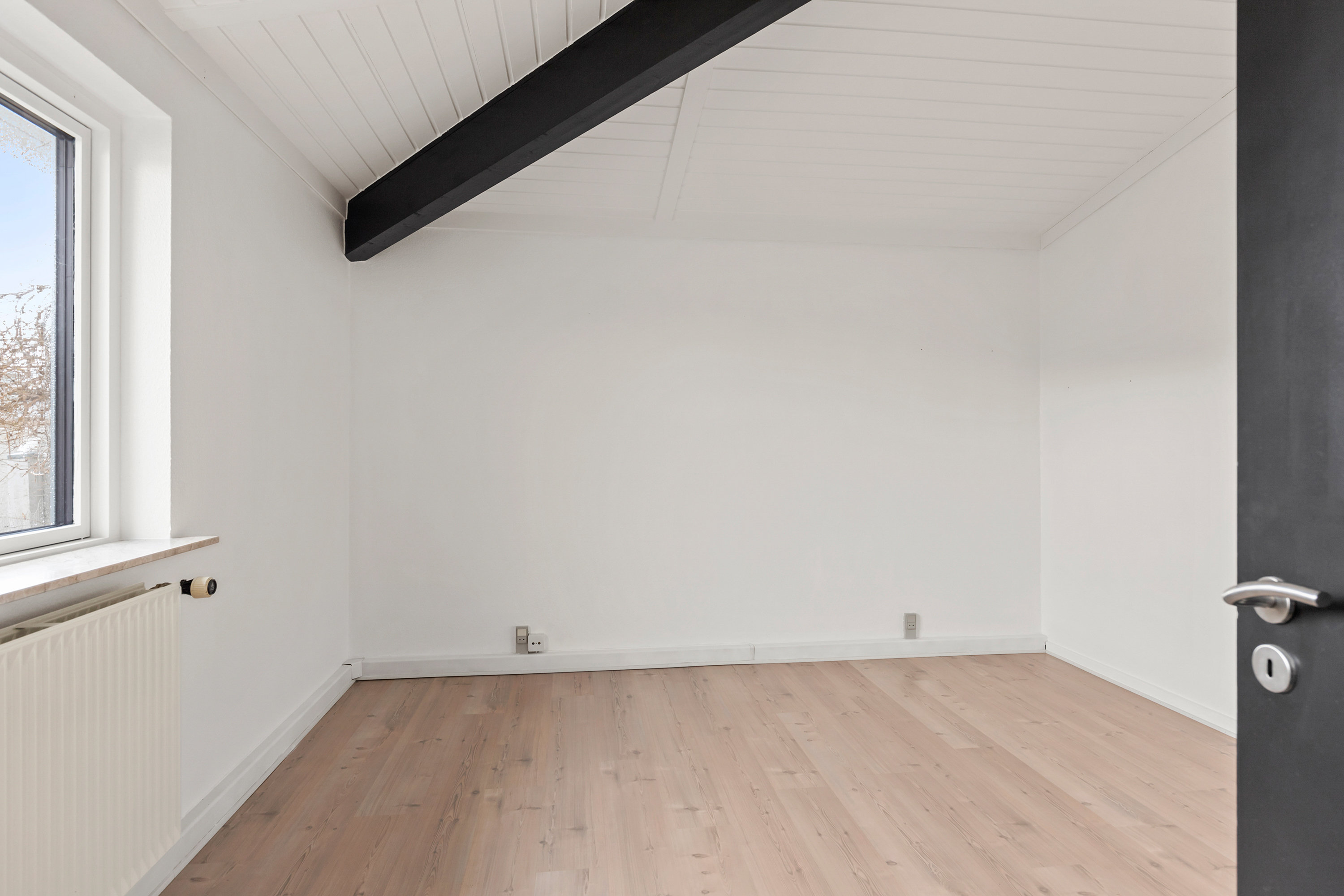 Fremhævet værelse billede i fuldskærmstilstand. Billede af Hirsholmene 15, 9700 Brønderslev