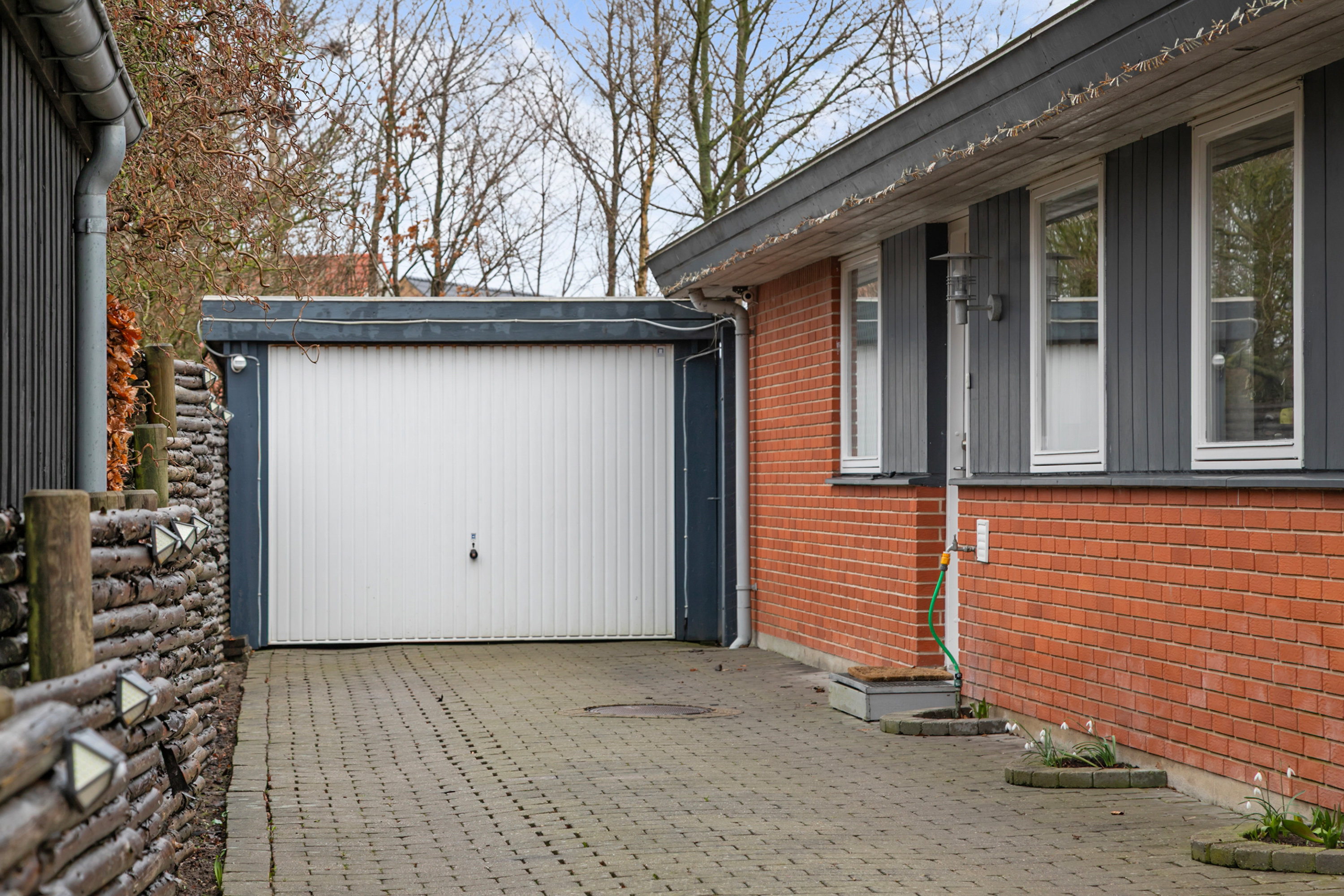 Fremhævet facade billede i fuldskærmstilstand. Billede af Vestergade 48, 9760 Vrå