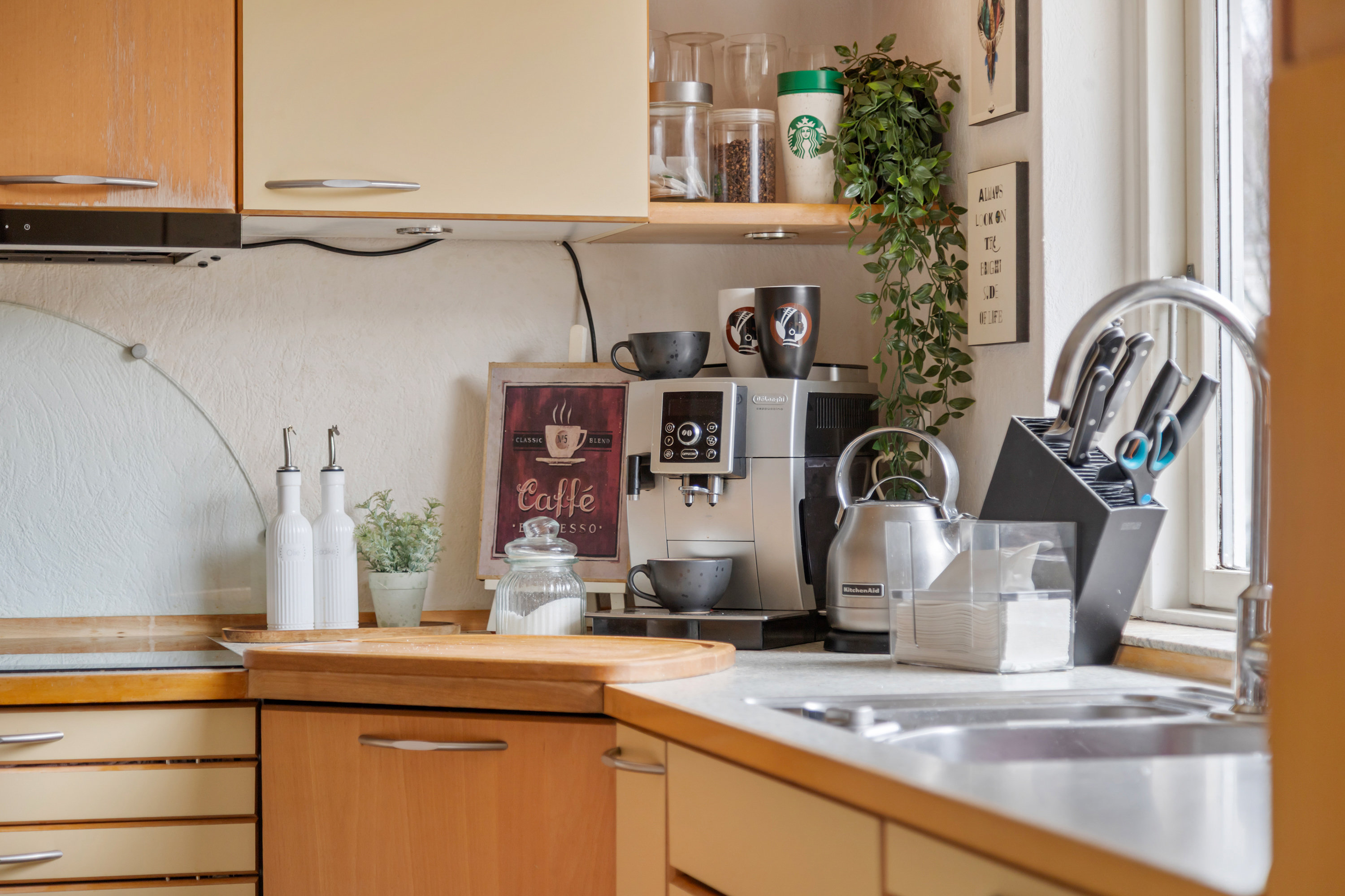 Fremhævet køkken billede i fuldskærmstilstand. Billede af Vestergade 48, 9760 Vrå