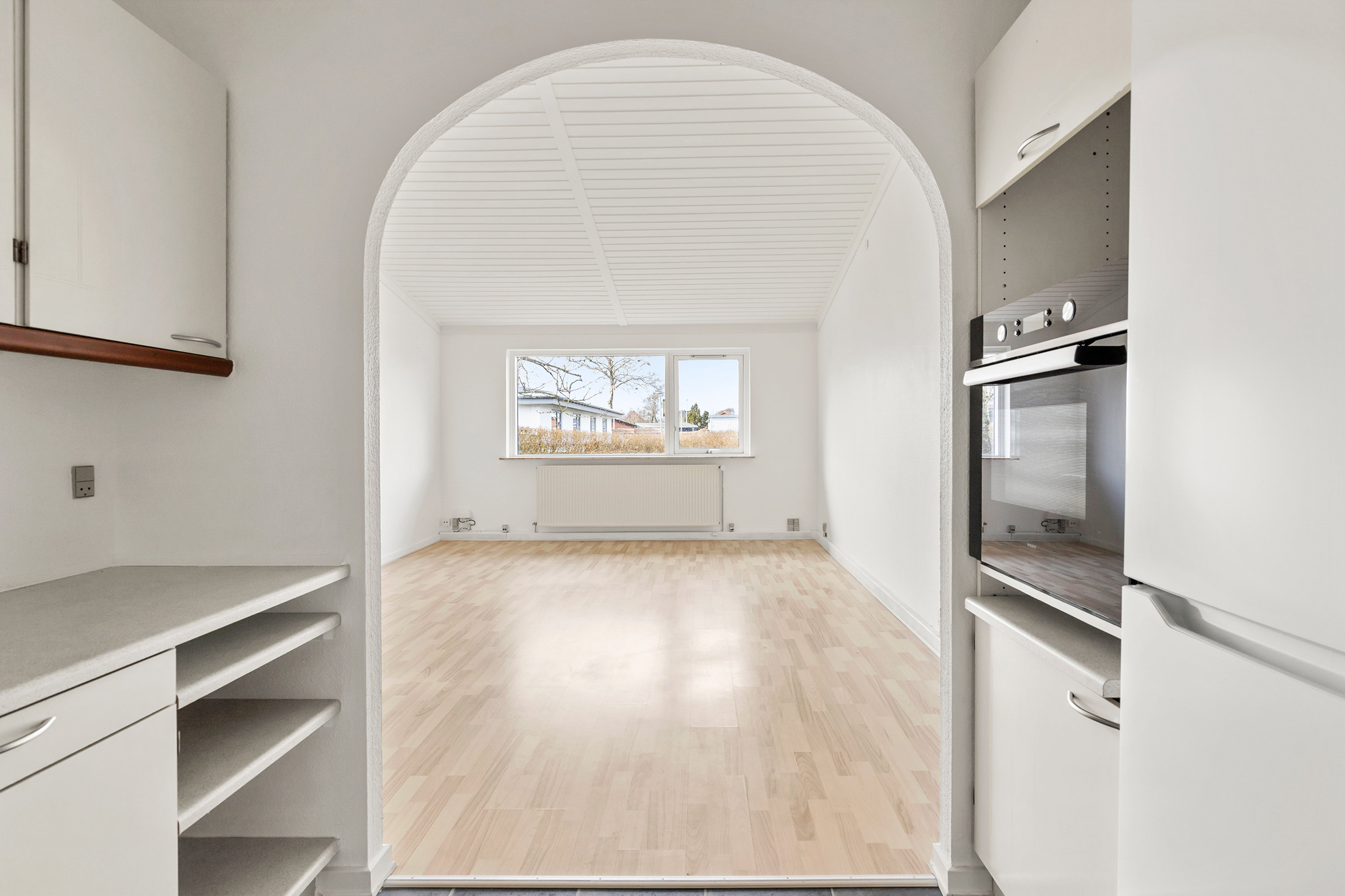 Fremhævet køkken billede i fuldskærmstilstand. Billede af Hirsholmene 15, 9700 Brønderslev