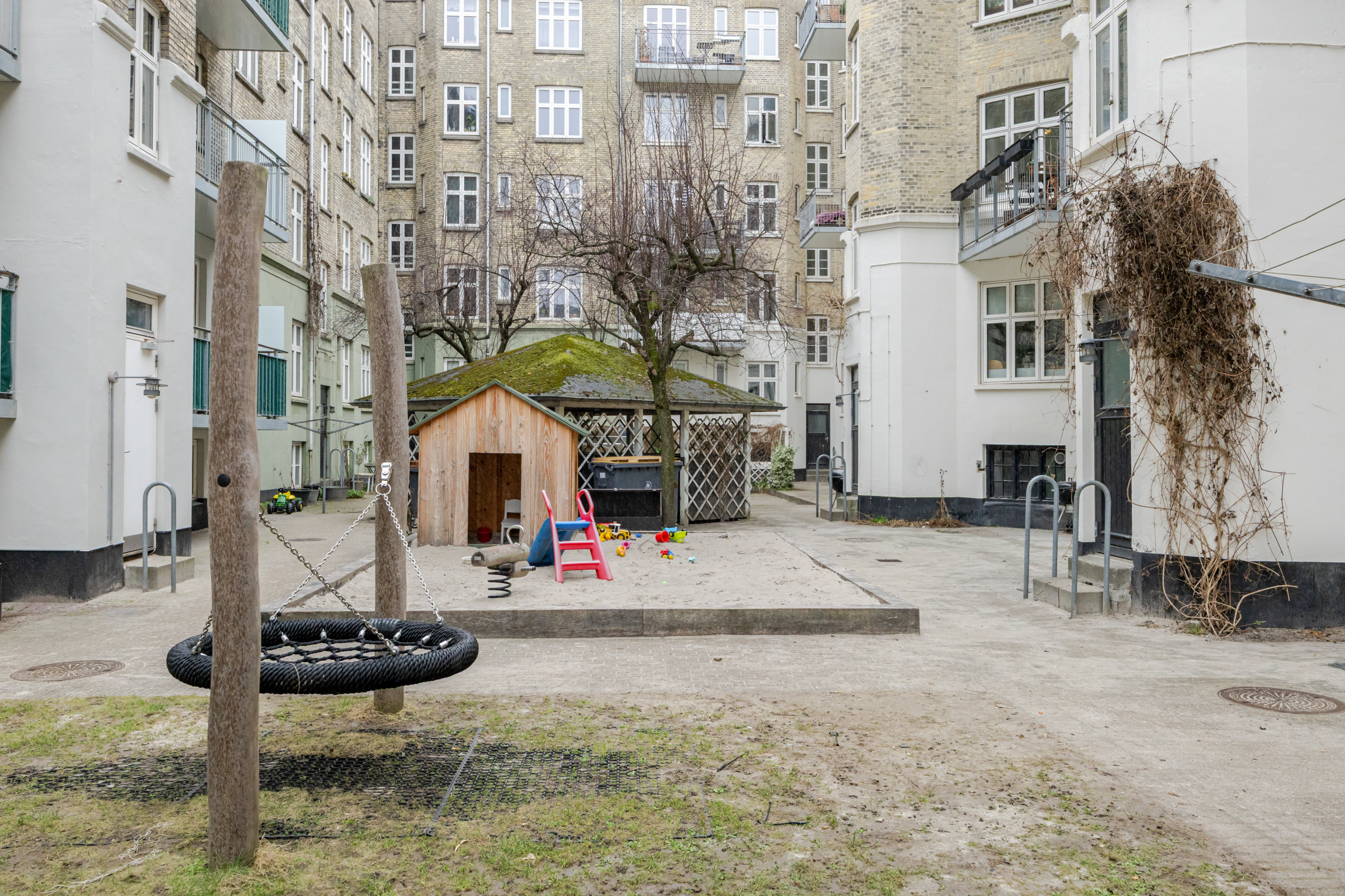 Fremhævet andet billede i fuldskærmstilstand. Billede af Lundtoftegade 84, 2. th., 2200 København N