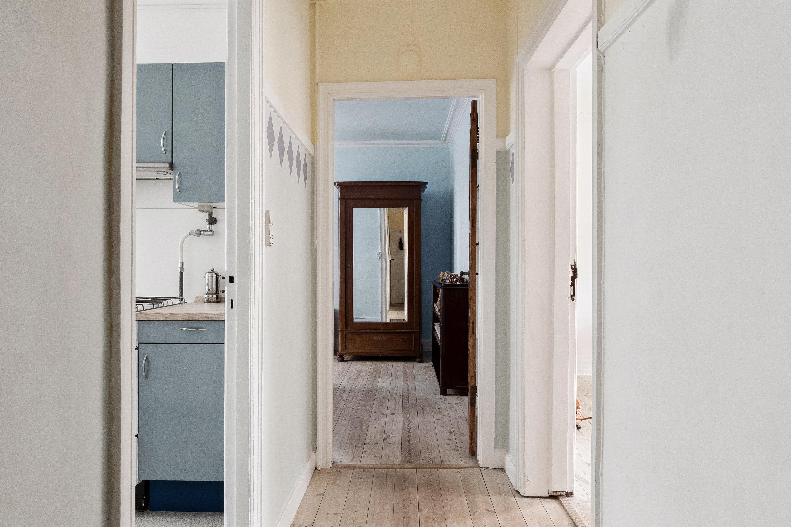 Fremhævet gang billede i fuldskærmstilstand. Billede af Otto Mallings Gade 10, 3. th., 2100 København Ø