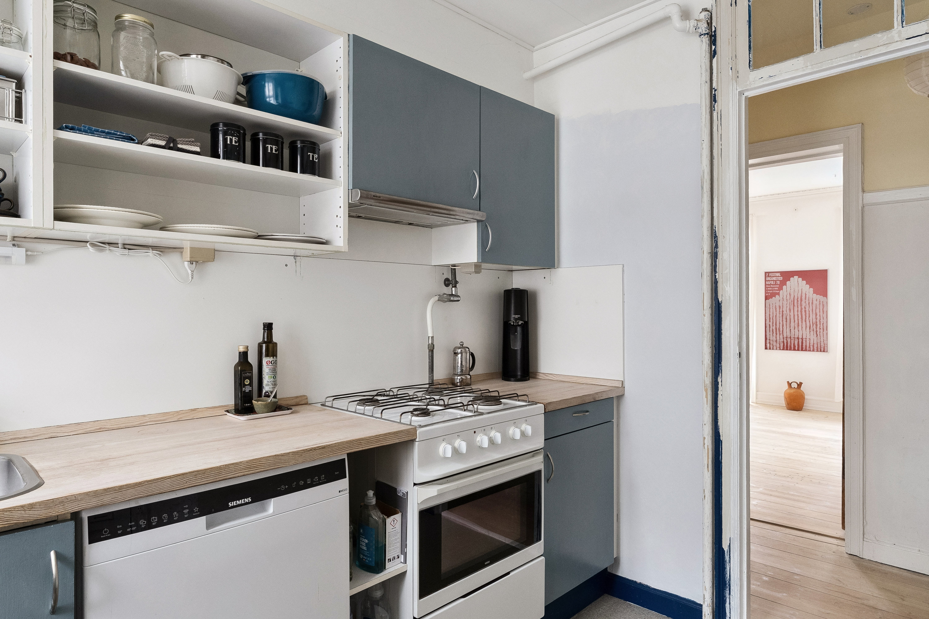 Fremhævet køkken billede i fuldskærmstilstand. Billede af Otto Mallings Gade 10, 3. th., 2100 København Ø