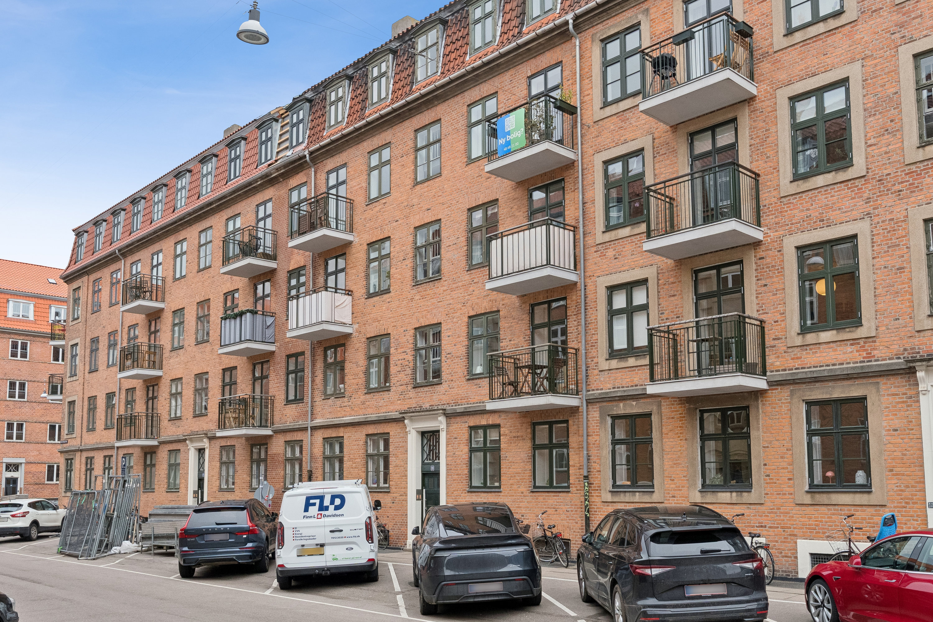 Fremhævet andet billede i fuldskærmstilstand. Billede af Otto Mallings Gade 10, 3. th., 2100 København Ø