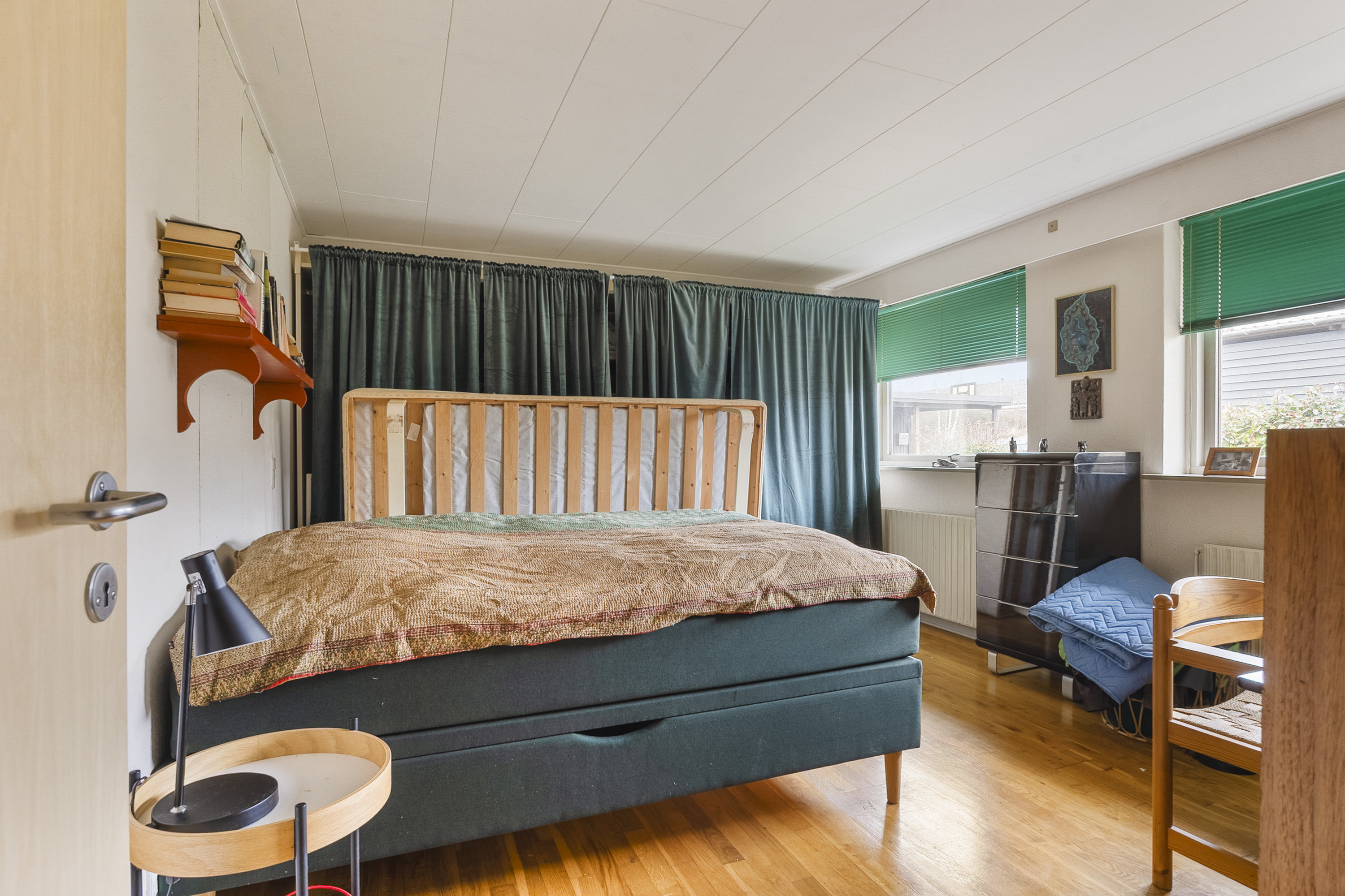 Fremhævet soveværelse billede i fuldskærmstilstand. Billede af Åsumvej 651, 5240 Odense NØ