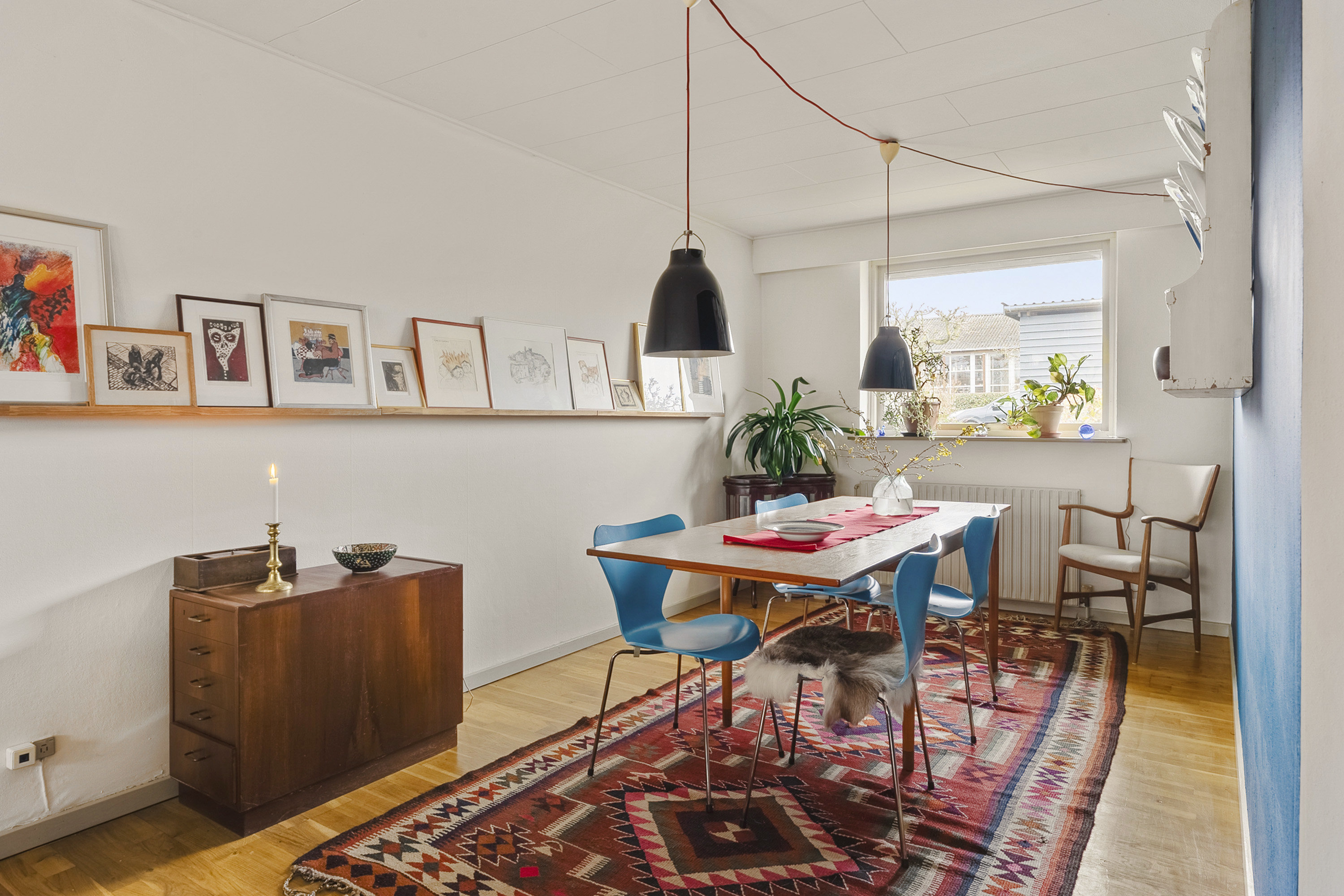 Fremhævet spisestue billede i fuldskærmstilstand. Billede af Åsumvej 651, 5240 Odense NØ