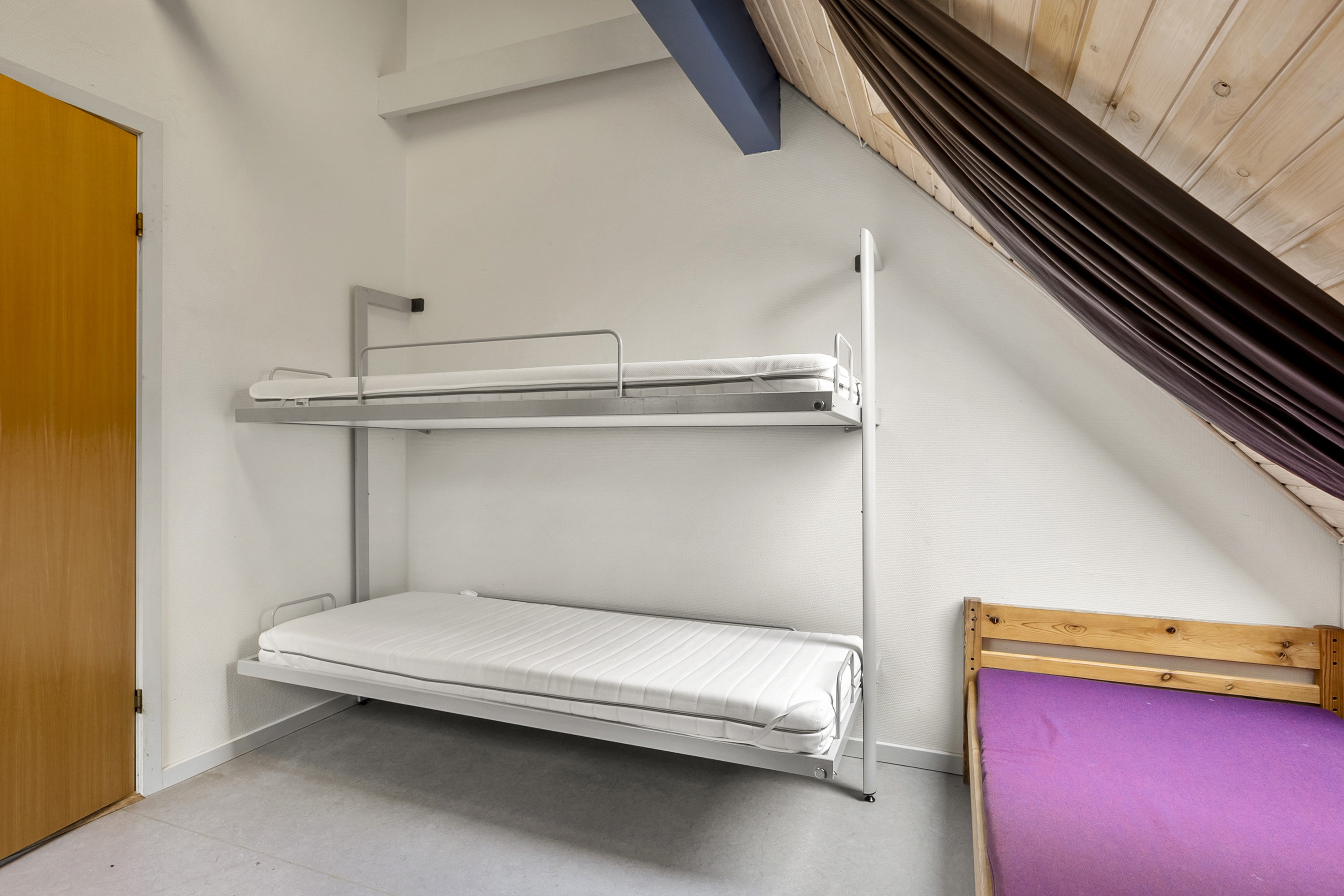 Fremhævet soveværelse billede i fuldskærmstilstand. Billede af Mønterhøjvej 62, 6200 Aabenraa