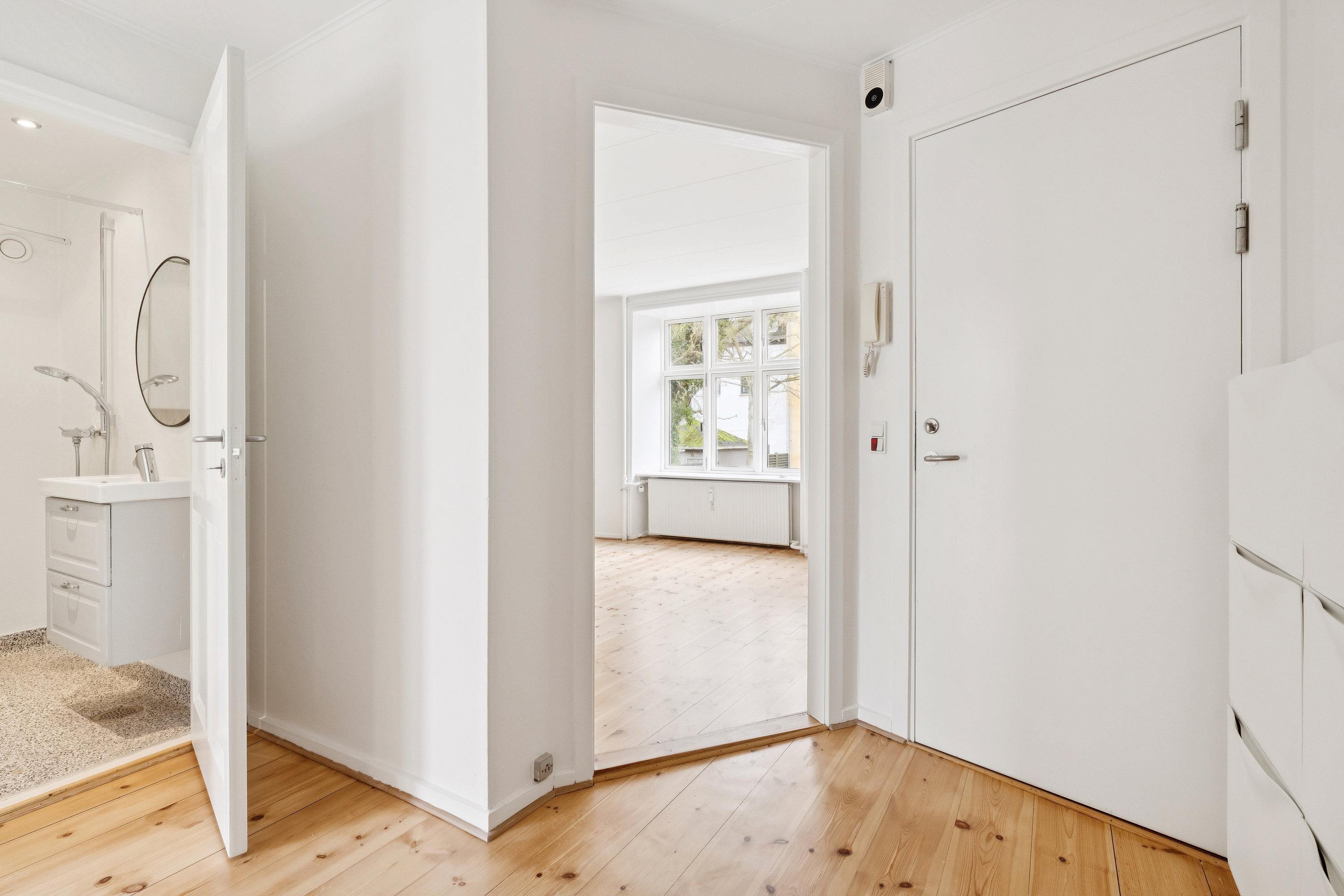 Fremhævet gang billede i fuldskærmstilstand. Billede af Niels Ebbesens Gade 12A, st.. th., 9000 Aalborg