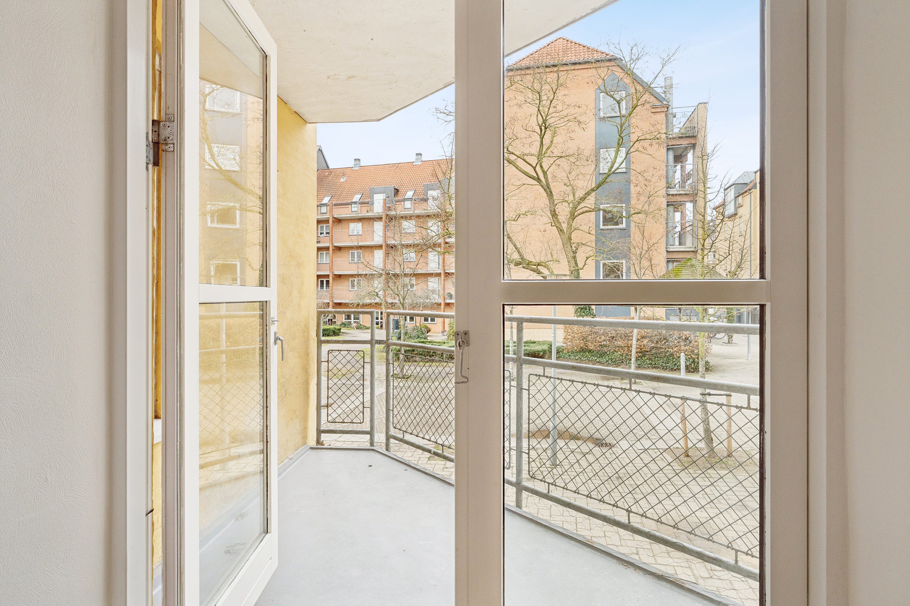 Fremhævet stue billede i fuldskærmstilstand. Billede af Niels Ebbesens Gade 12A, st.. th., 9000 Aalborg