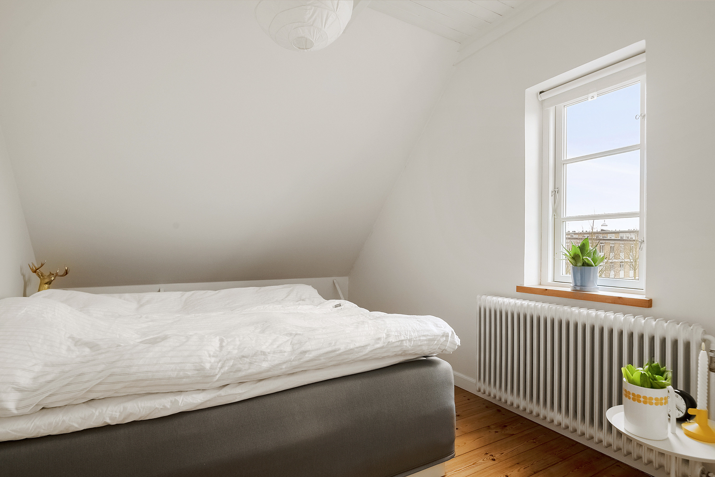 Fremhævet soveværelse billede i fuldskærmstilstand. Billede af Brendstrupvej 48, Christiansbjerg, 8200 Aarhus N