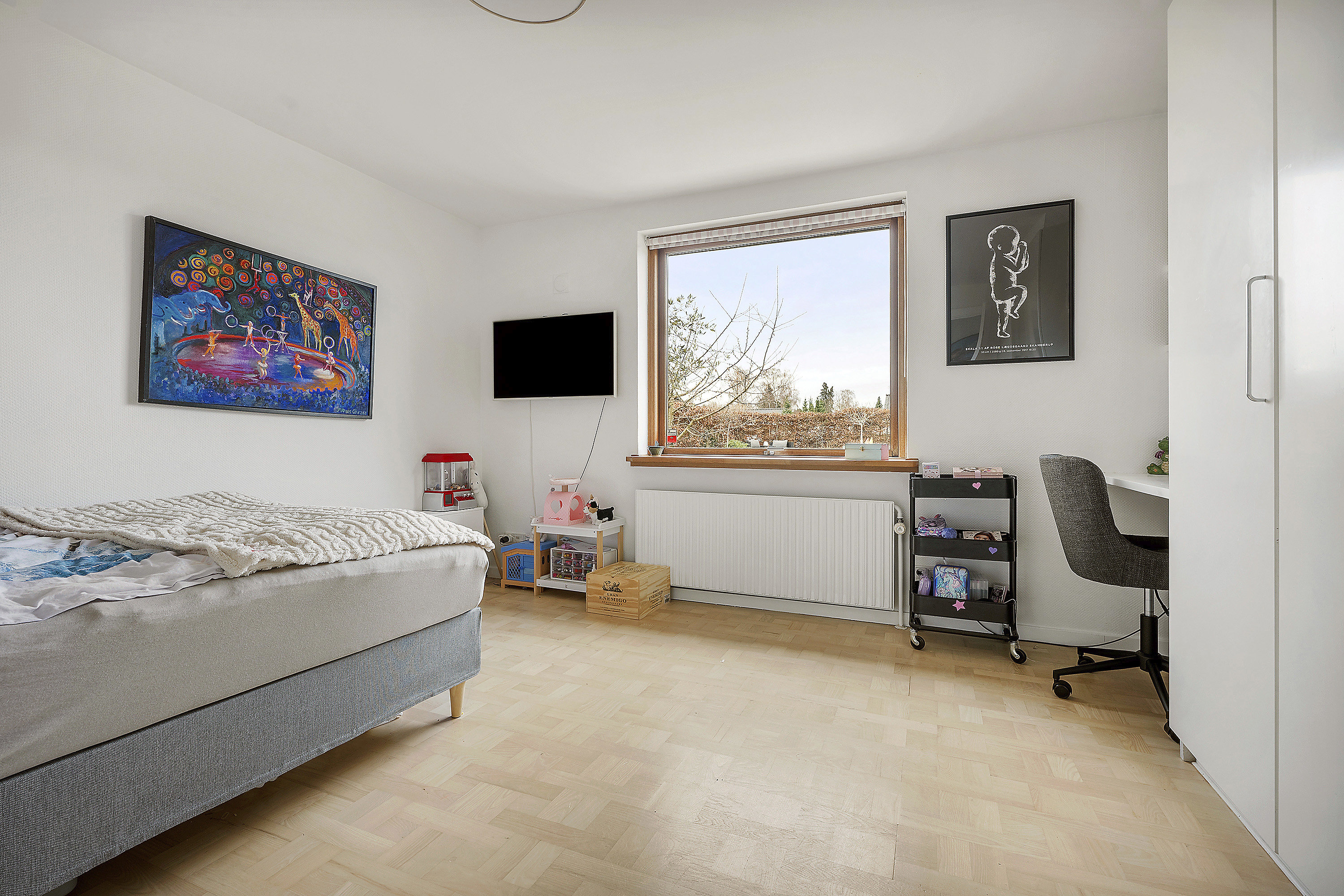 Fremhævet soveværelse billede i fuldskærmstilstand. Billede af Gøngesletten 21, Trørød, 2950 Vedbæk