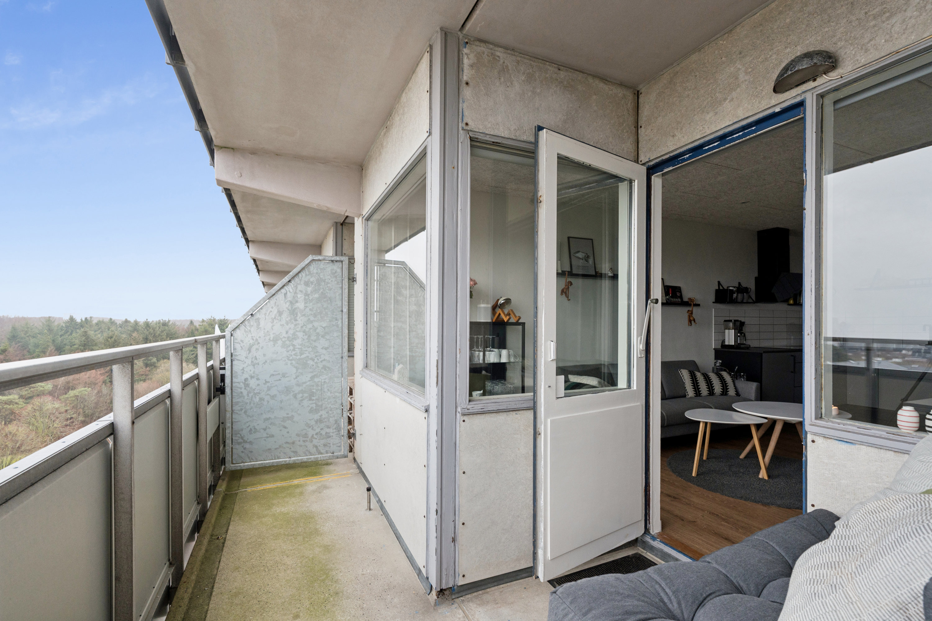 Fremhævet altan billede i fuldskærmstilstand. Billede af Revlingbakken 33, 8. 910., 9000 Aalborg