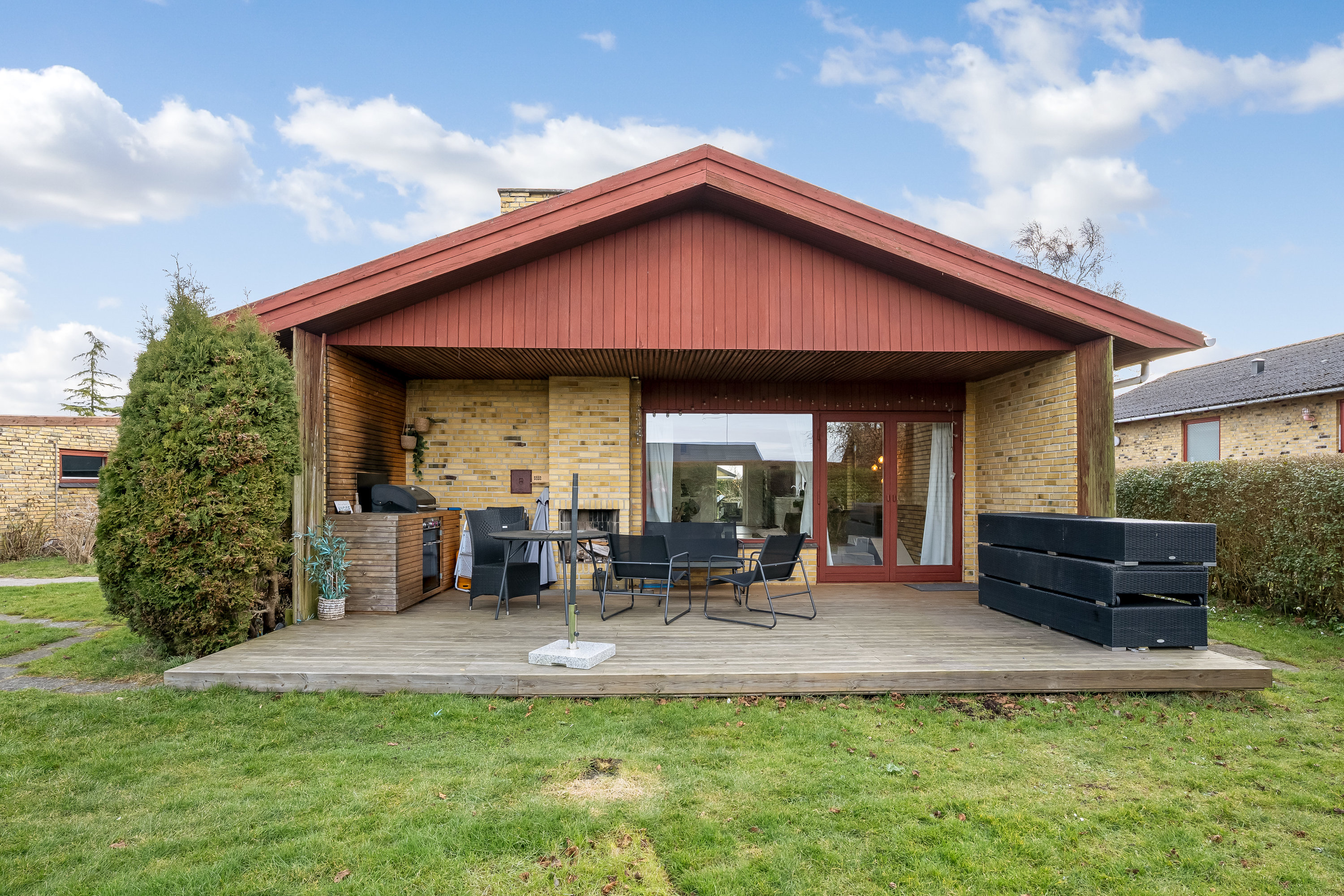 Fremhævet facade billede i fuldskærmstilstand. Billede af Kampersvænge 8, Skelstrup, 4930 Maribo