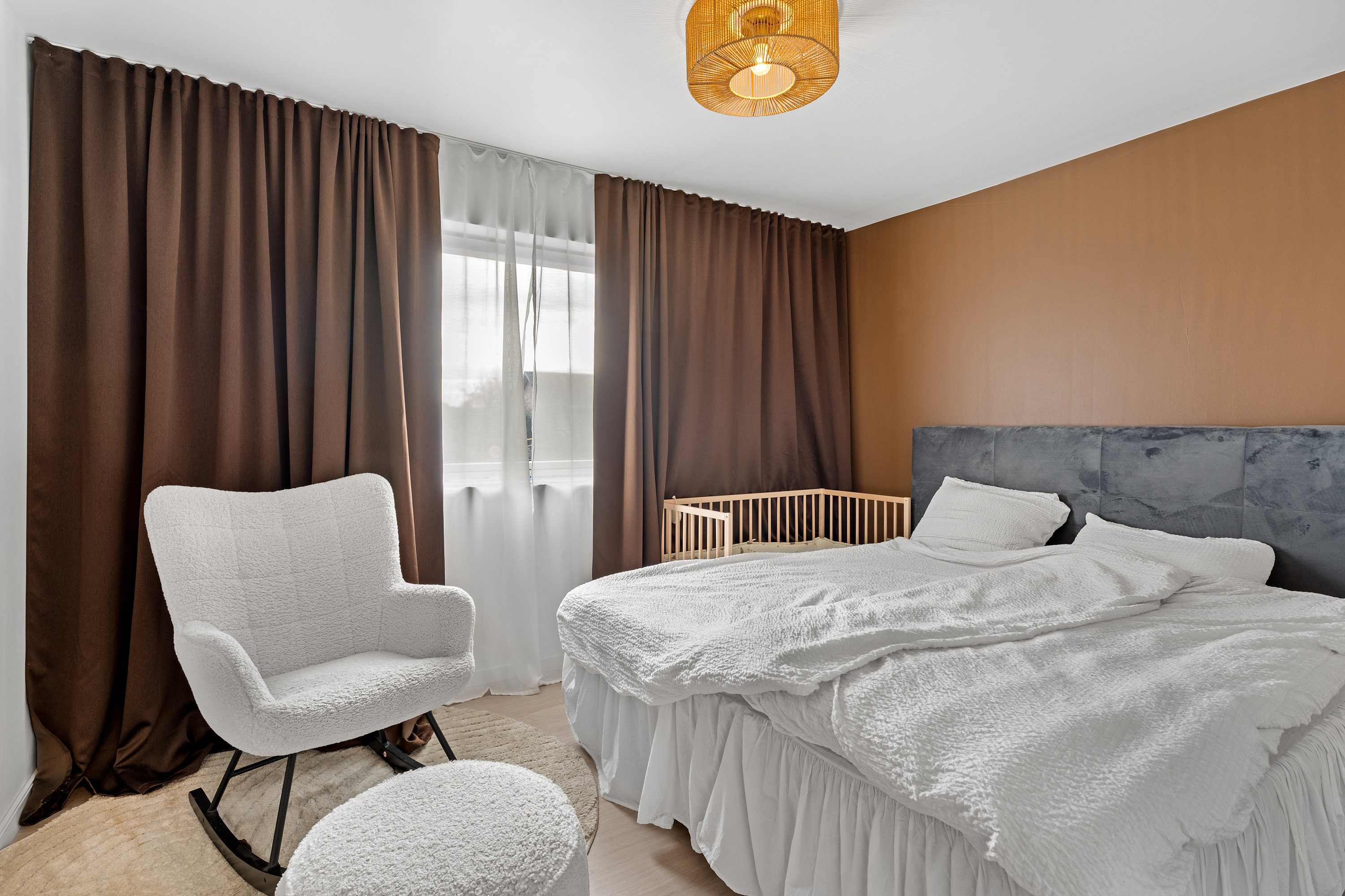 Fremhævet soveværelse billede i fuldskærmstilstand. Billede af Kampersvænge 8, Skelstrup, 4930 Maribo