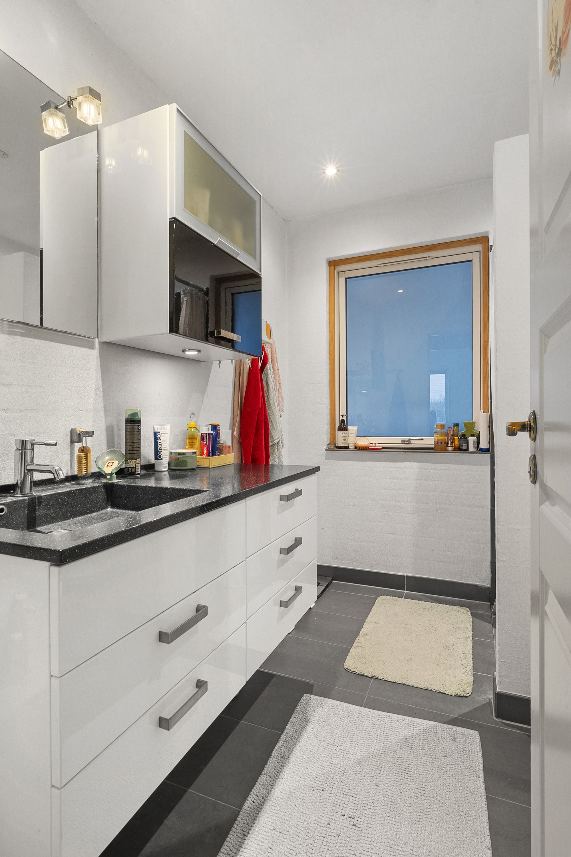 Fremhævet køkken billede i fuldskærmstilstand. Billede af Markhaven 13, Bullerup, 5320 Agedrup