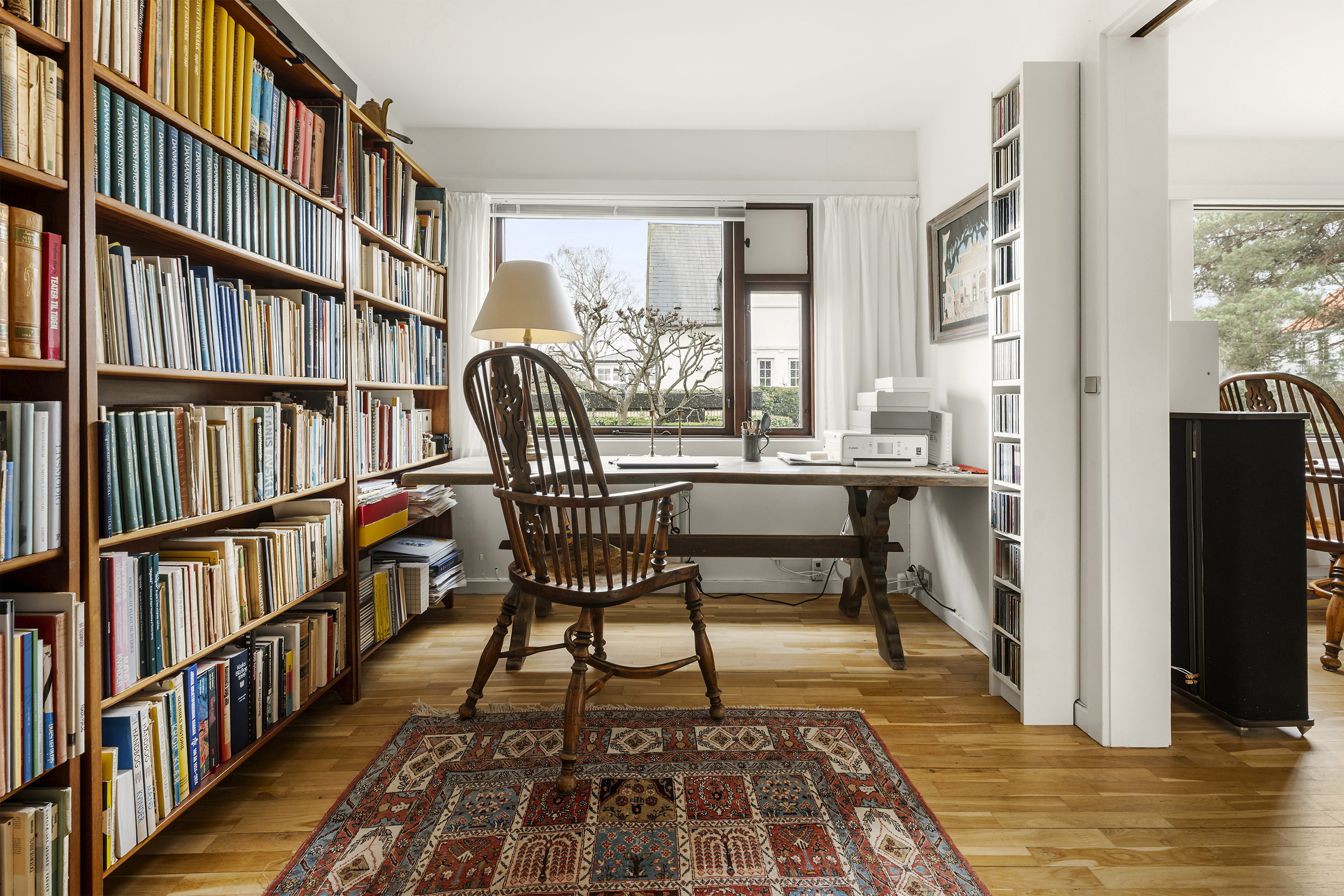 Fremhævet kontor billede i fuldskærmstilstand. Billede af Carl Baggers Alle 20, 2920 Charlottenlund